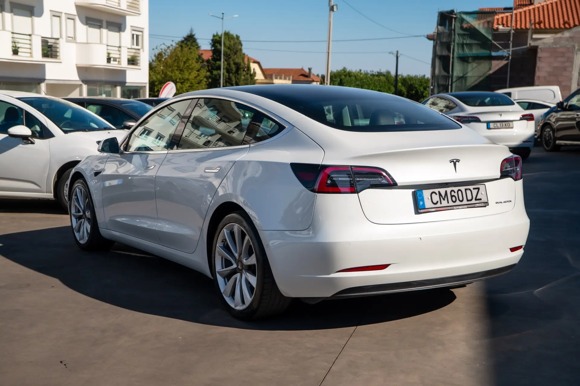 Tesla Model 3 Long-Range Dual Motor AWD 11