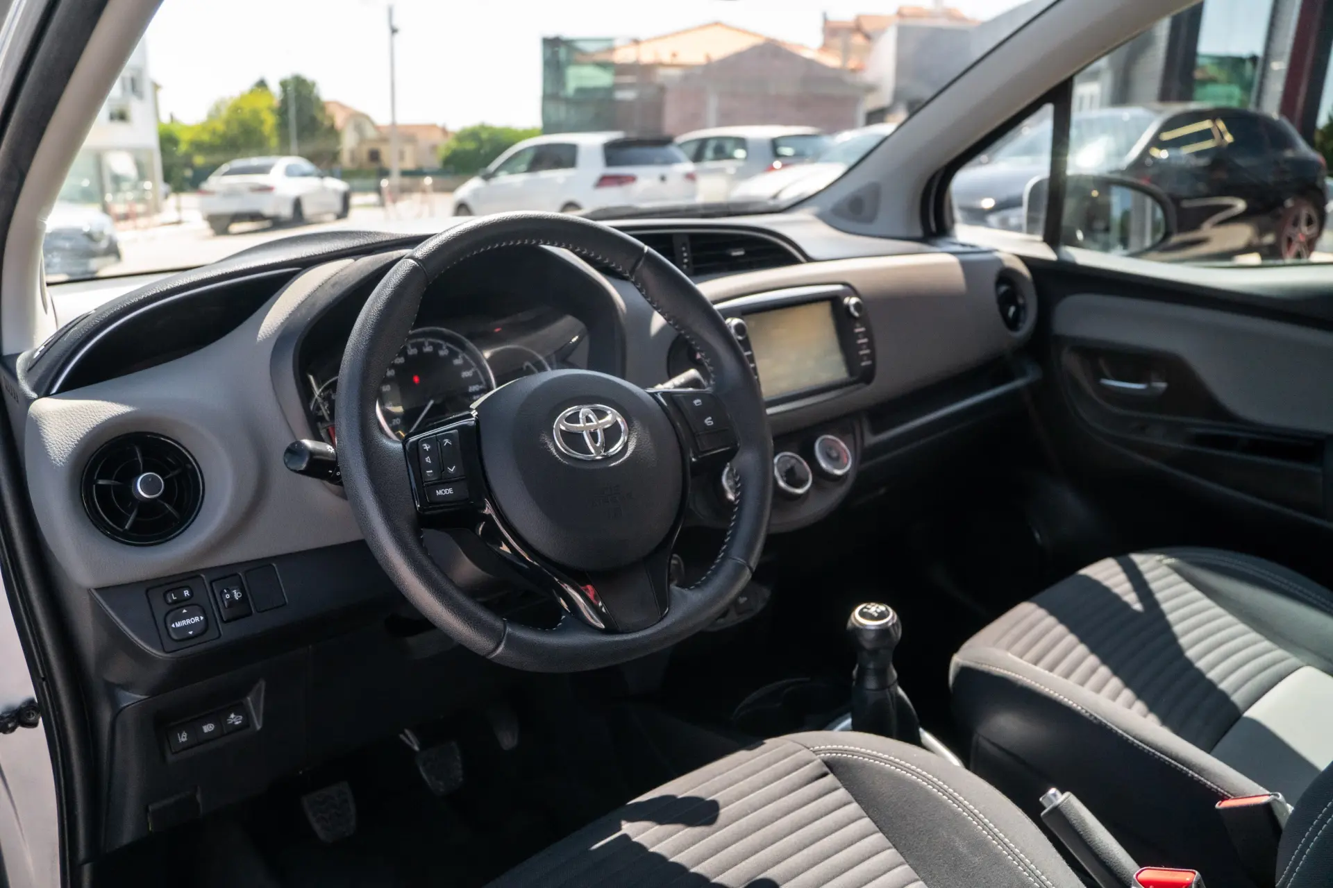 Toyota Yaris 1.0 VVT-i Comfort 3