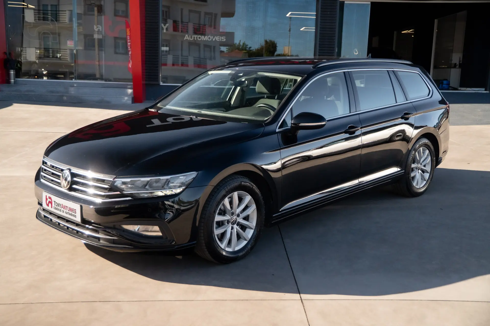 Volkswagen Passat Variant 2.0 TDI Elegance DSG 2