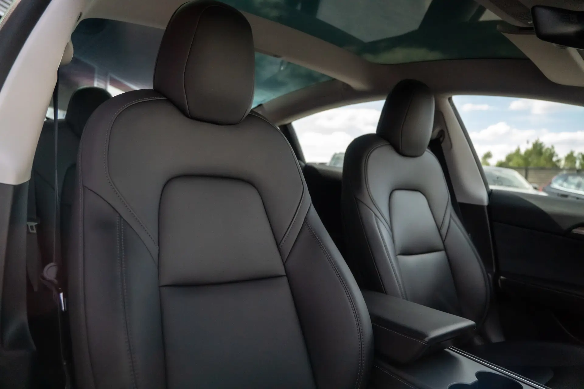 Tesla Model 3 Performance Dual Motor AWD 21
