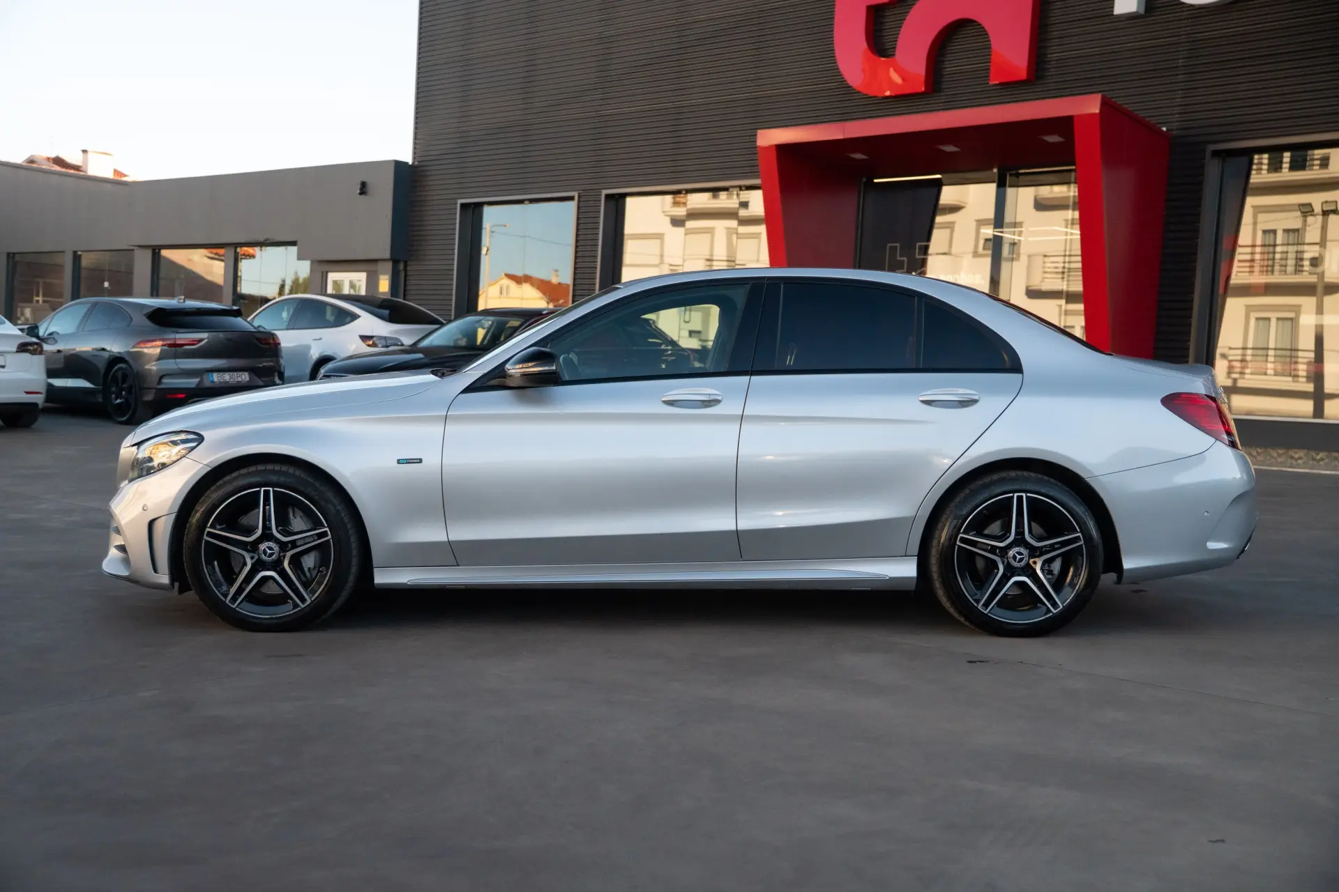 Mercedes-Benz C 300 de AMG Line 6