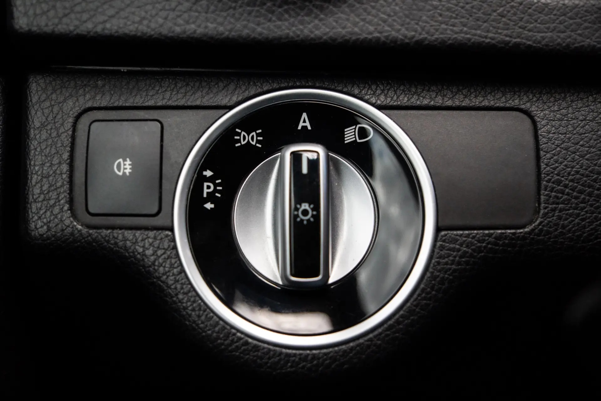 Mercedes-Benz C 220 CDi Classic BE 124g 29