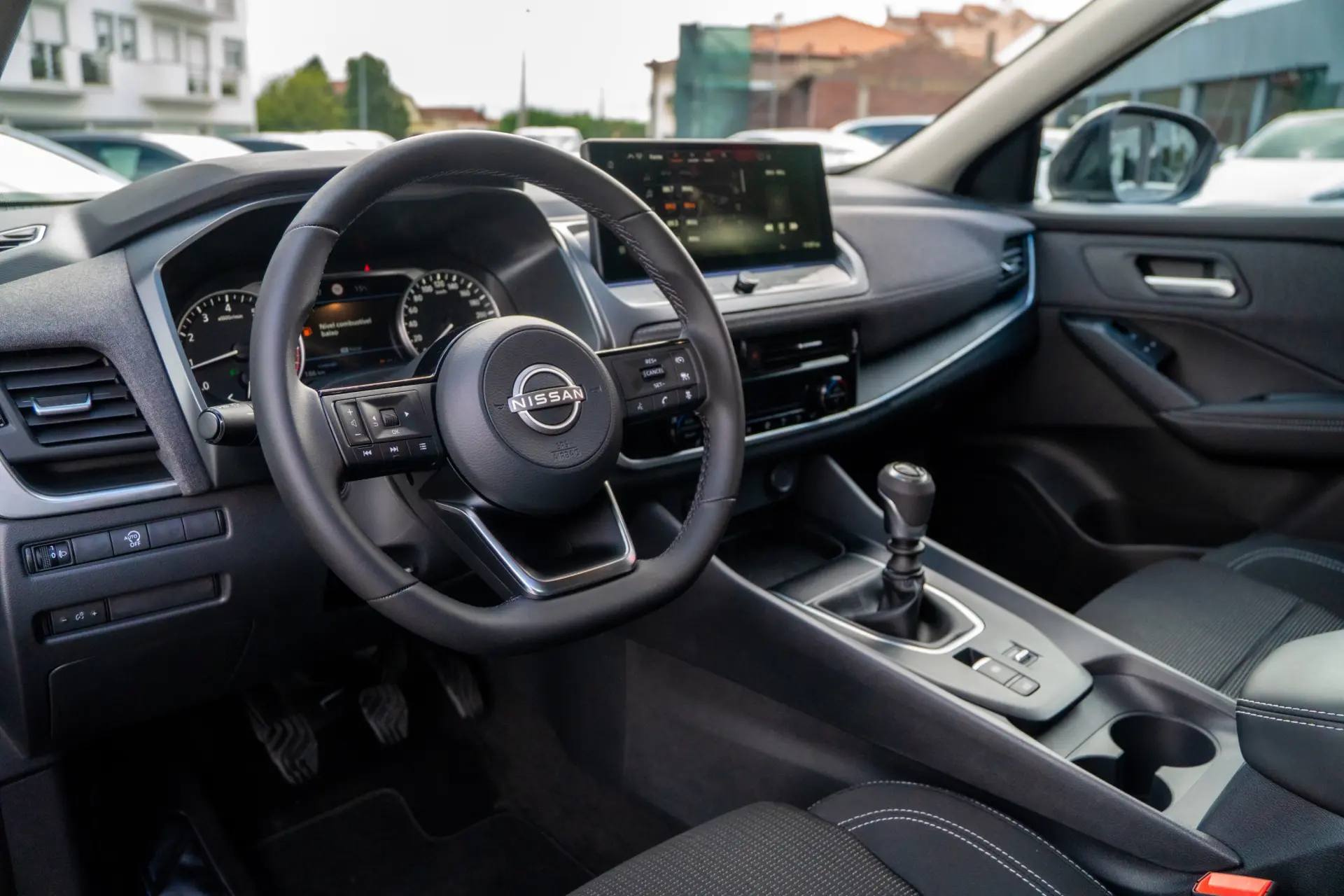 Nissan Qashqai 1.3 DIG-T N-Connecta 12