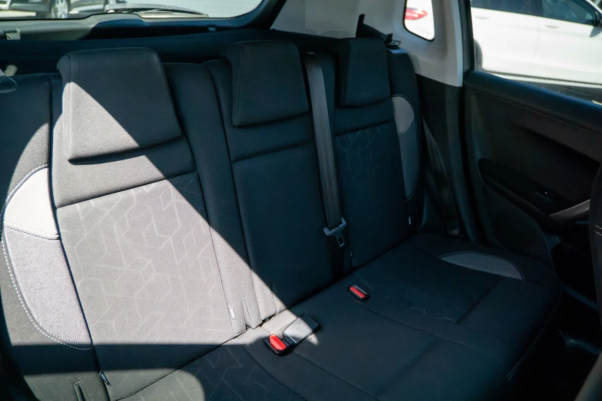 Peugeot 2008 1.6 BlueHDi Access 22