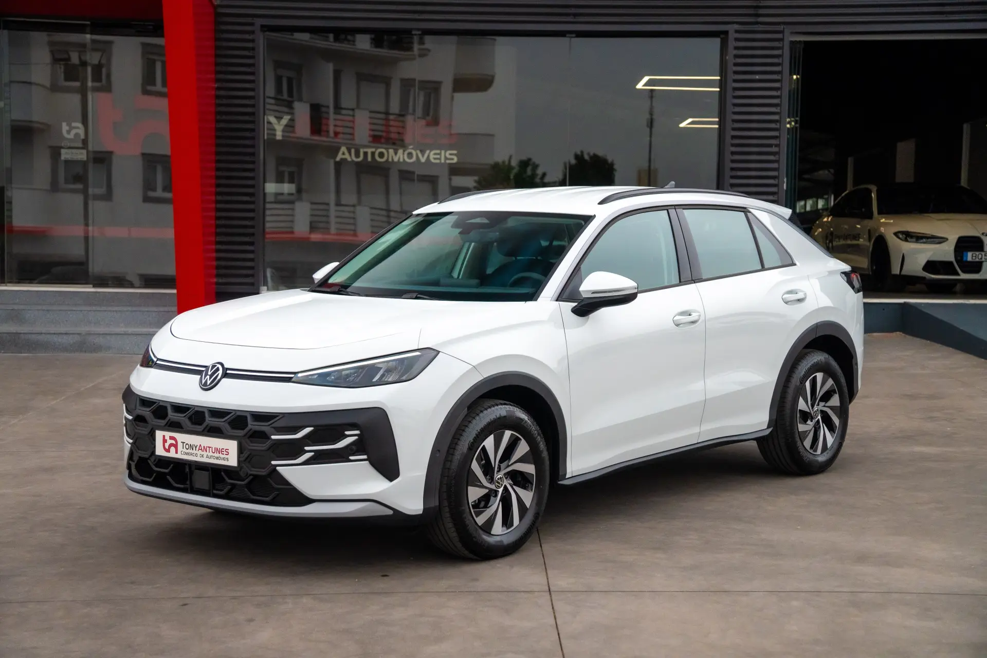 Volkswagen T-Roc 1.5 eTSI Life DSG 2