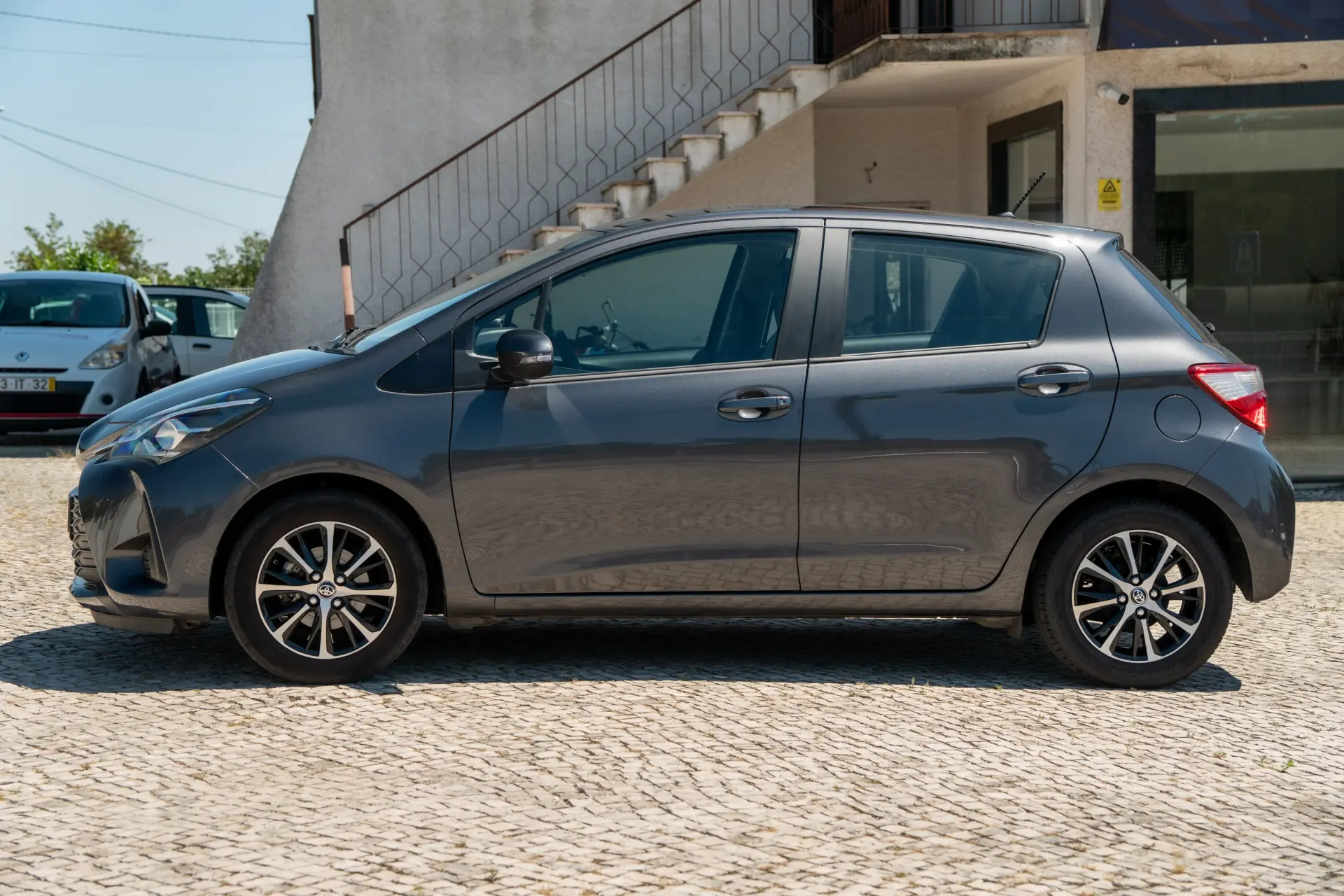 Toyota Yaris 1.0 VVT-i Comfort 8