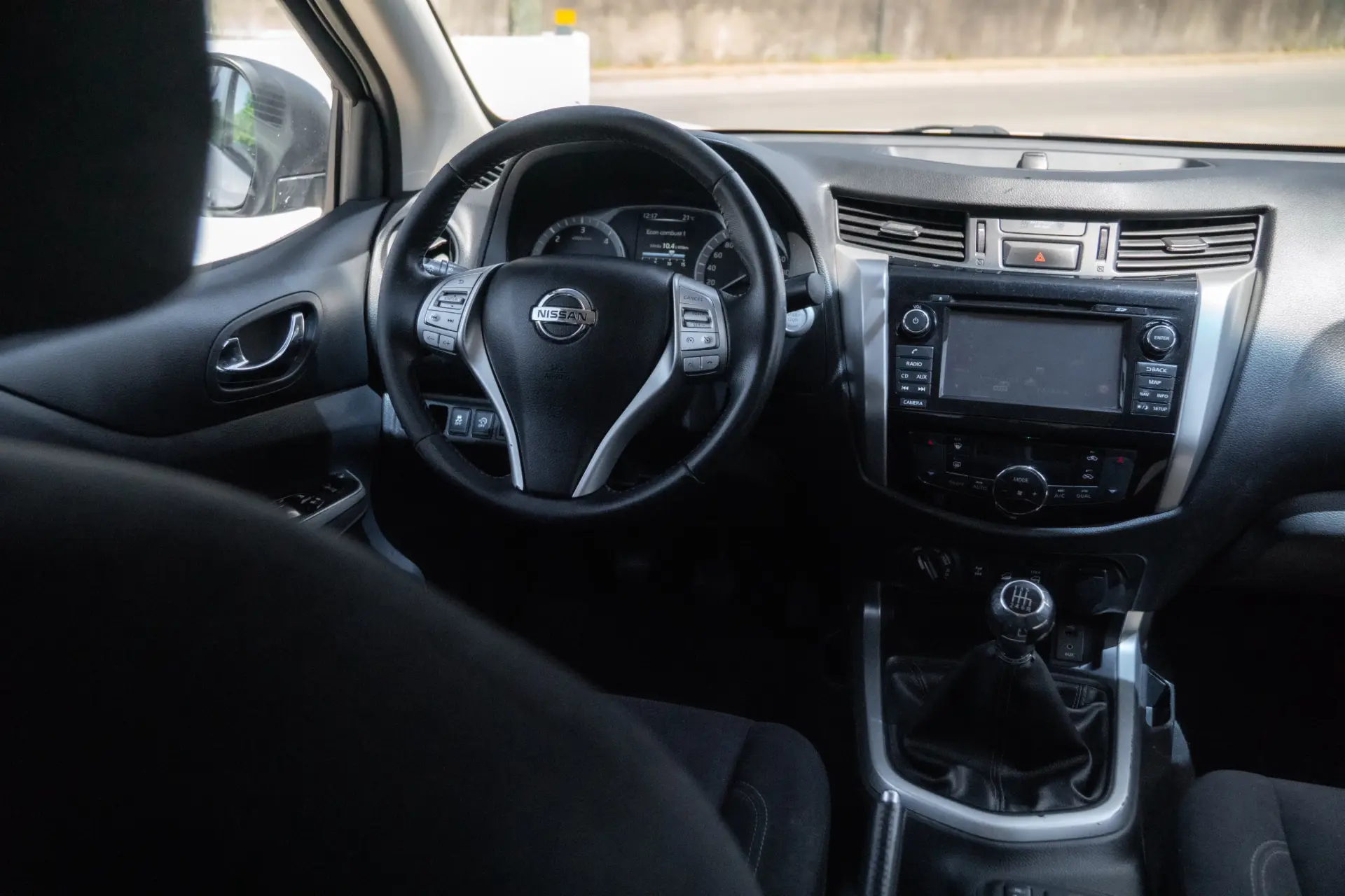 Nissan Navara 2.3 dCi CD 4WD N-Connecta 14