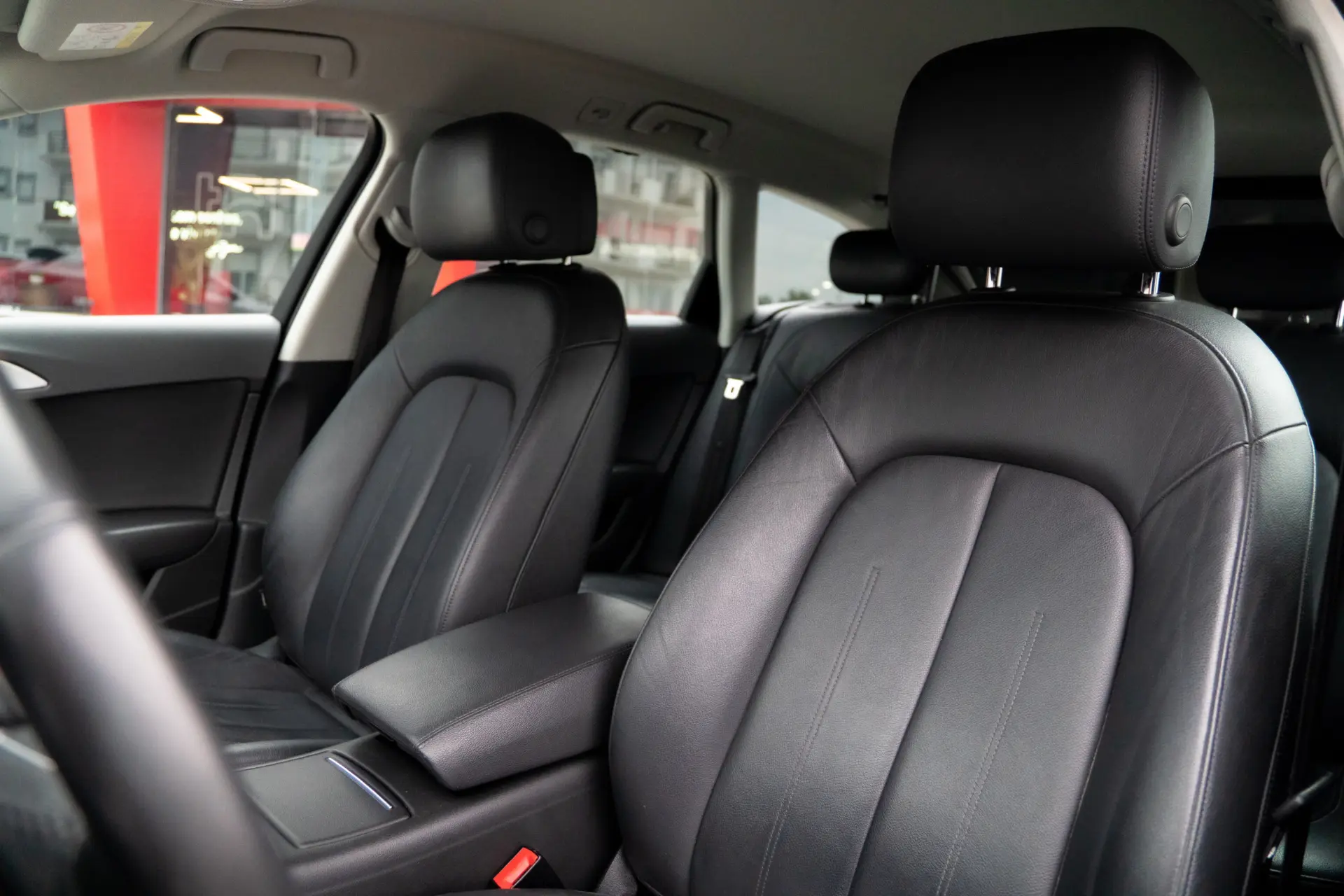 Audi A6 Avant 2.0 TDi S tronic 23