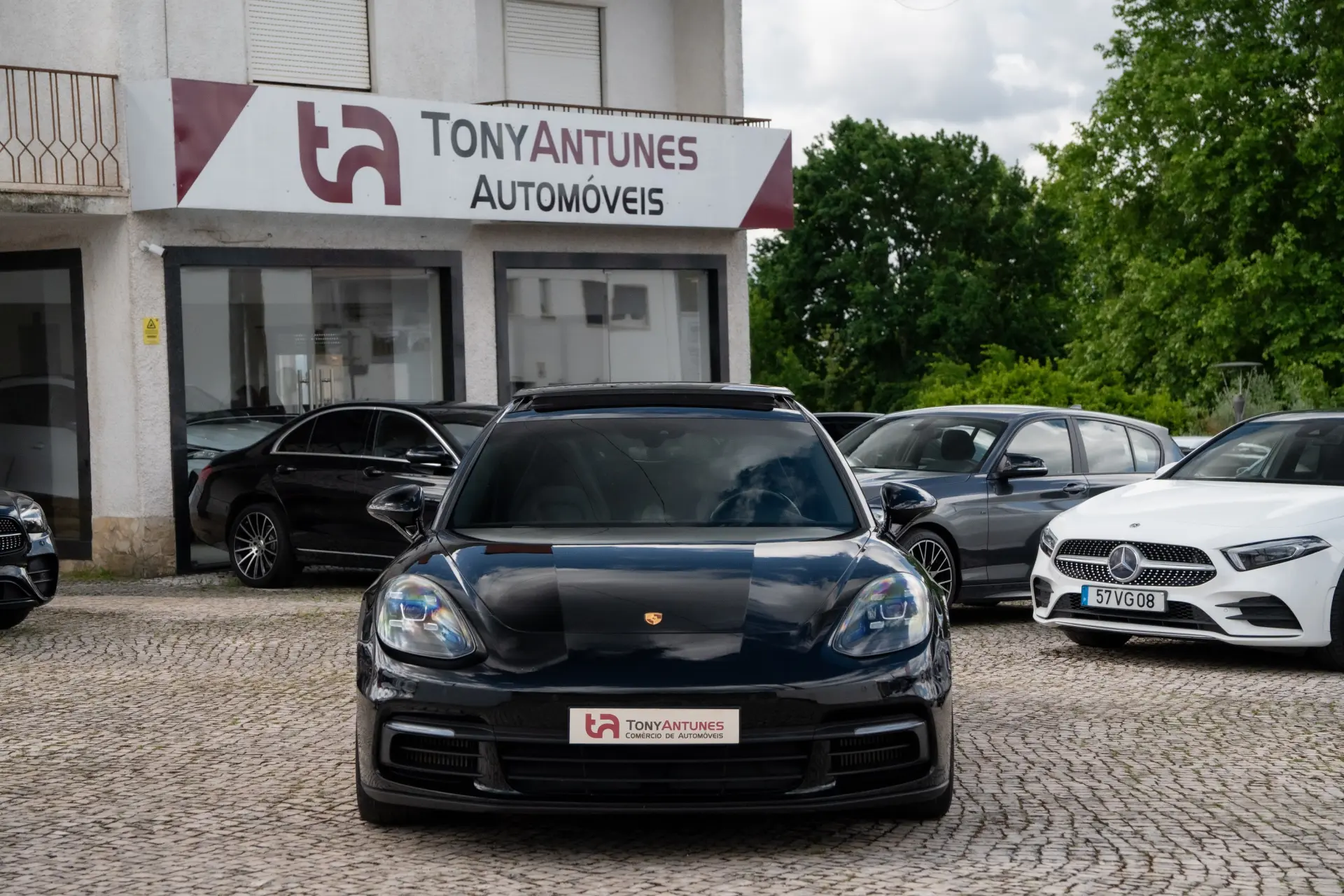 Porsche Panamera Sport Turismo 4 E-Hybrid Platinum Edition 5