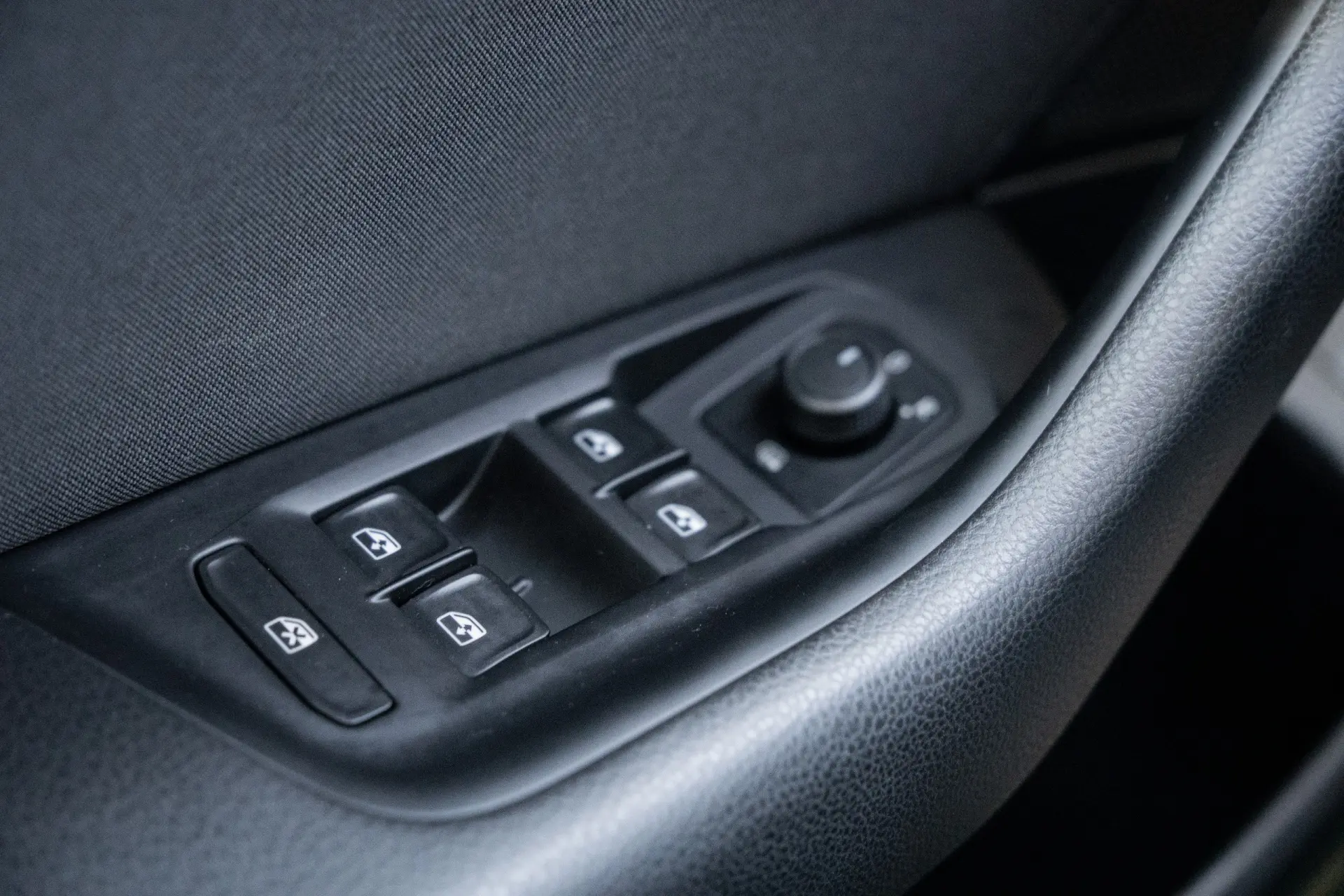 Volkswagen Passat Variant 2.0 TDI Elegance DSG 16