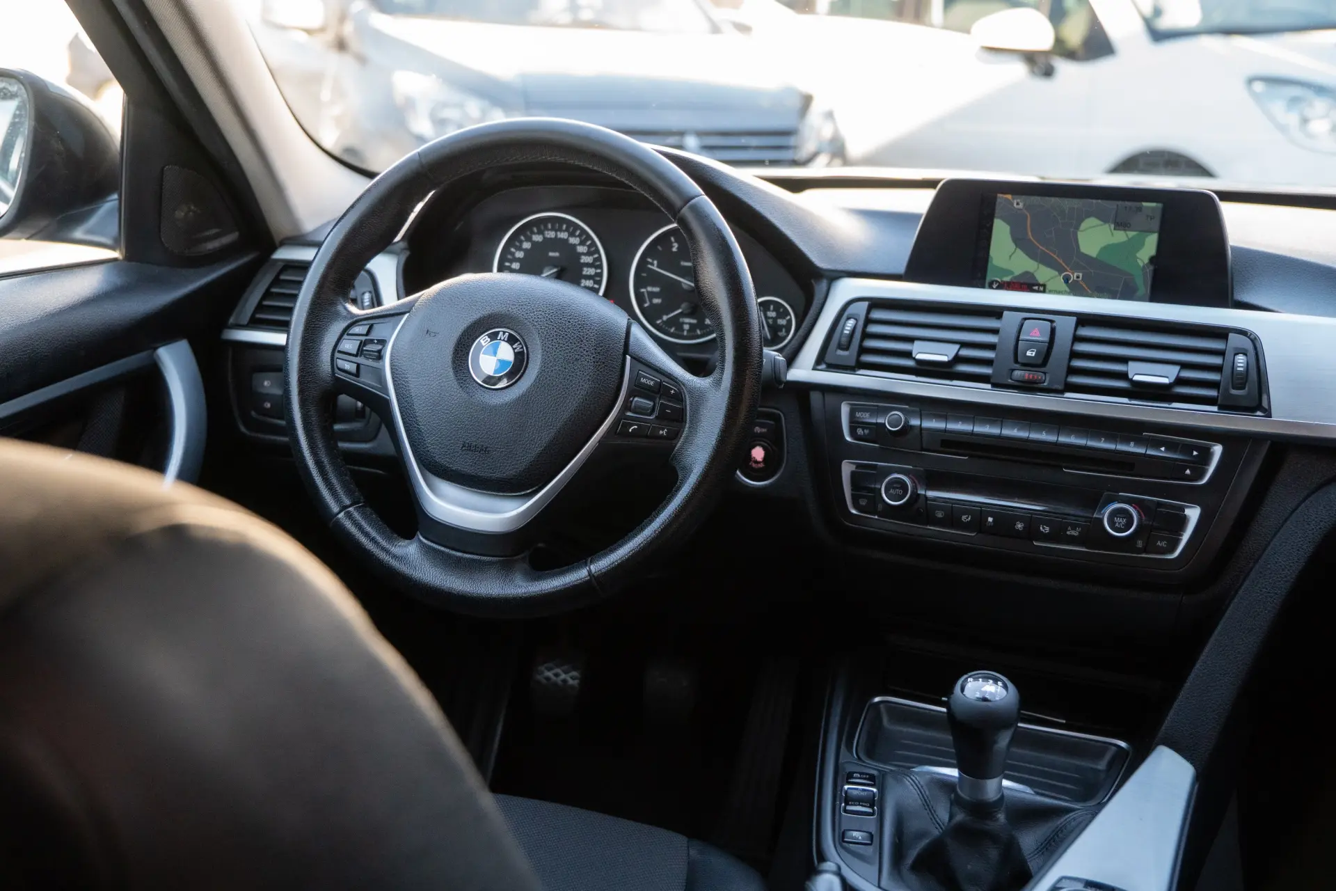BMW 318 d Line Modern 25