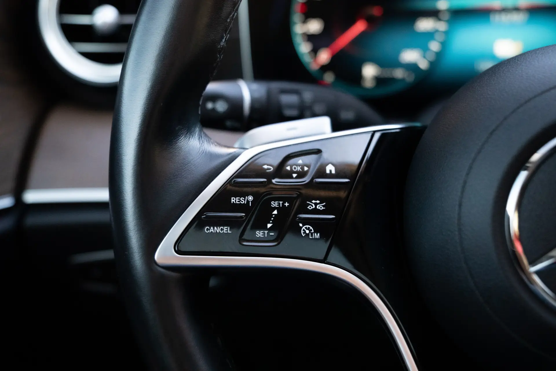 Mercedes-Benz E 300 de 9G-TRONIC AMG Line 17