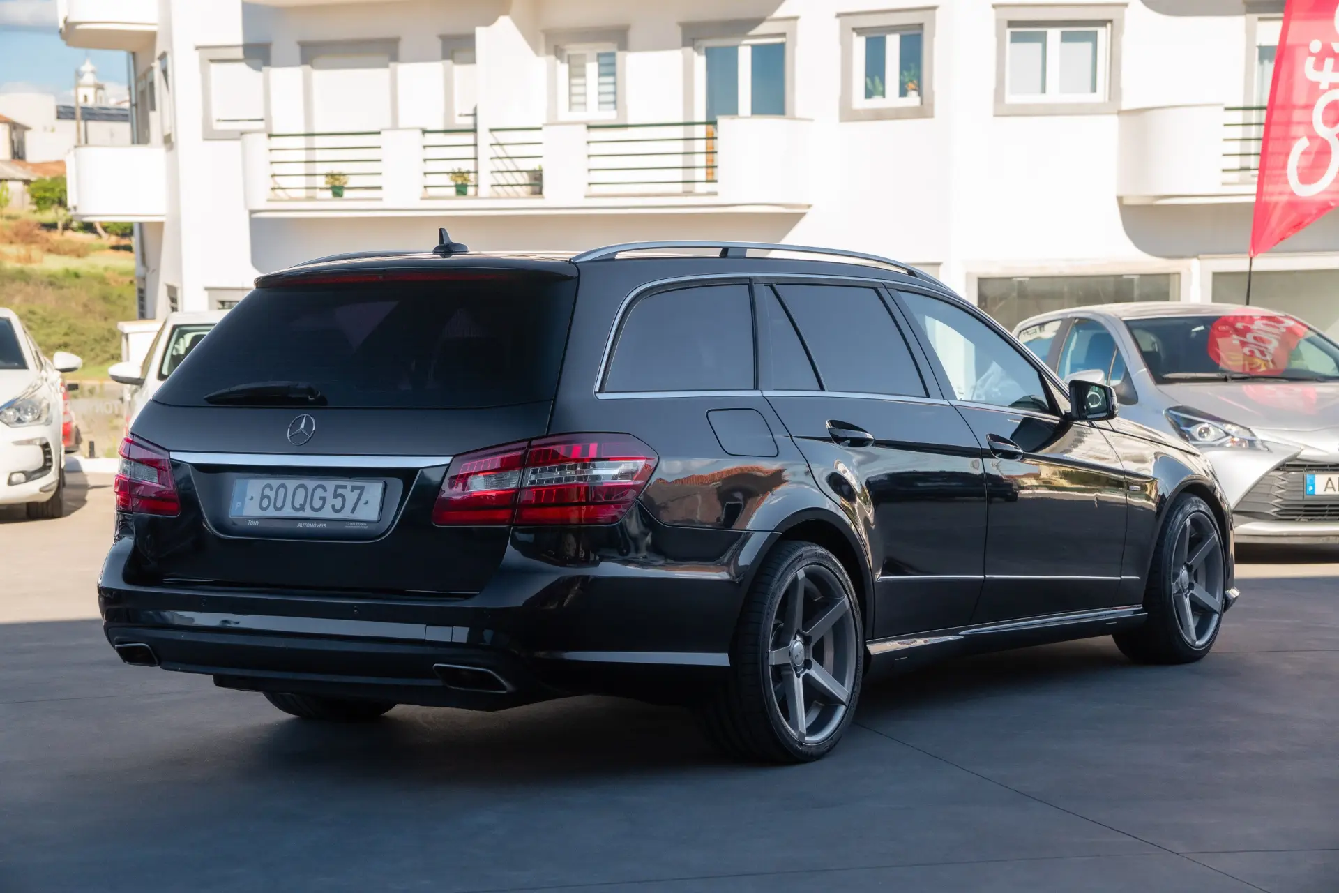 Mercedes-Benz E 220 BlueTEC 9G-TRONIC Avantgarde 4
