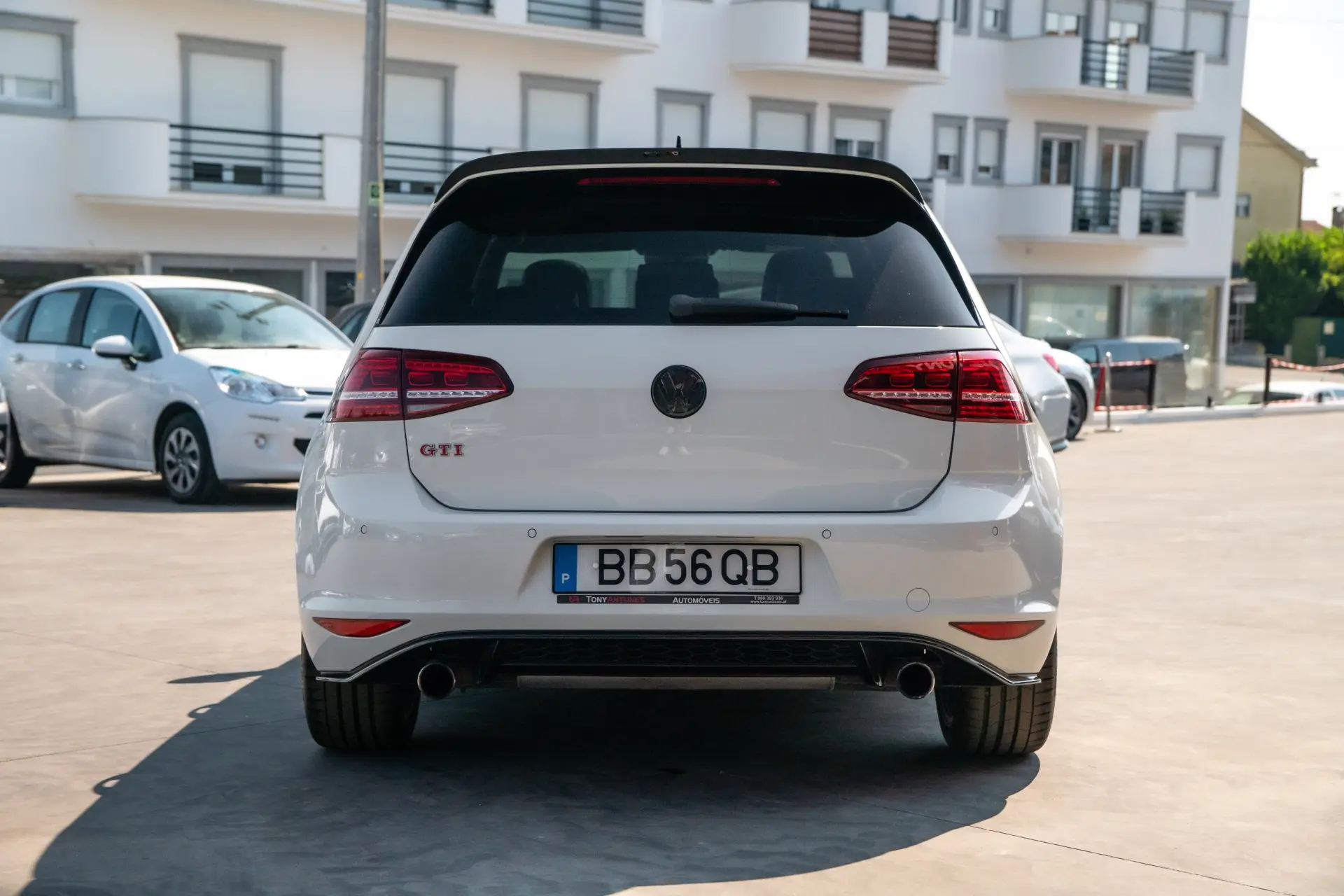 Volkswagen Golf 2.0 TSi GTi DSG Performance 8