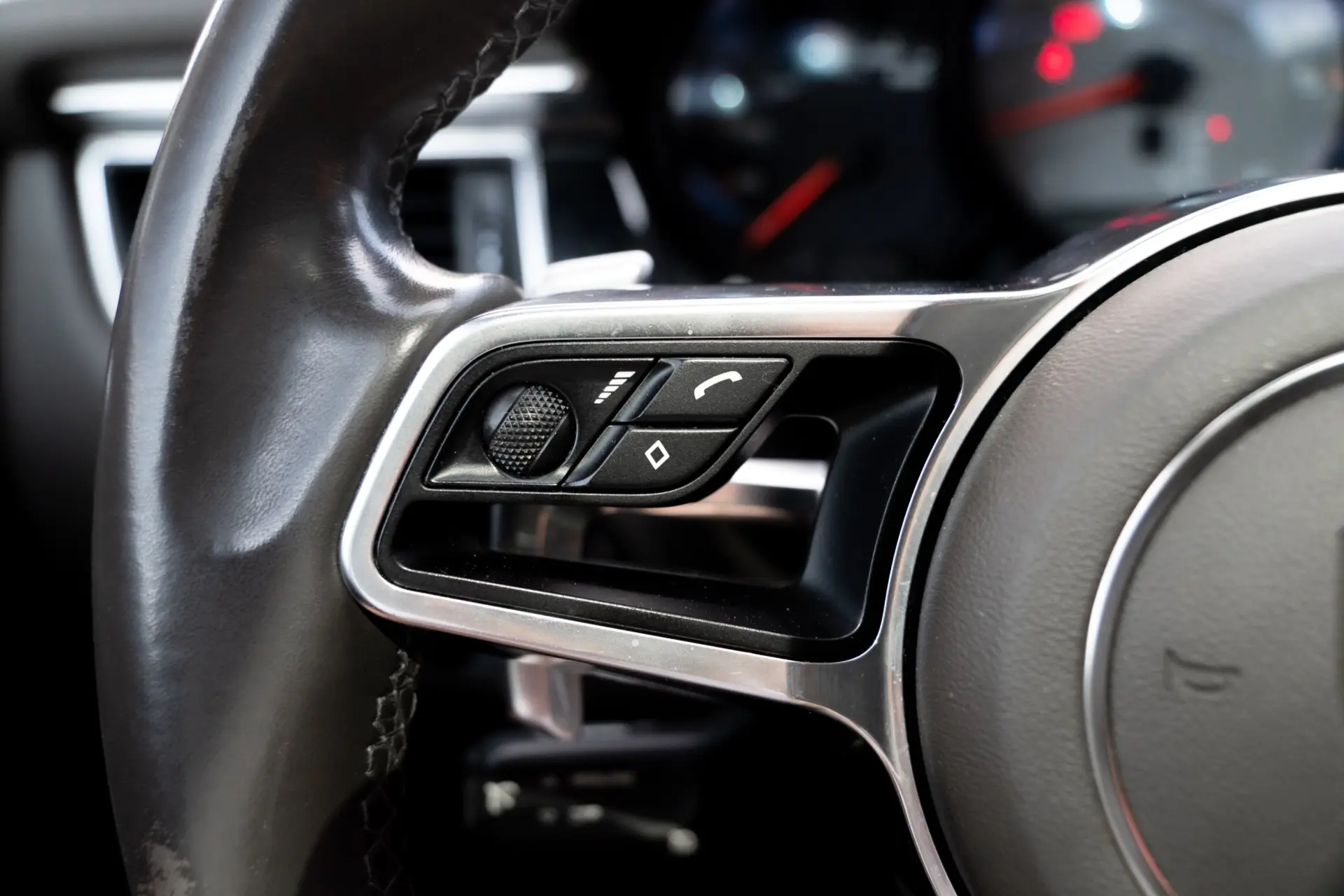 Porsche Macan S 7