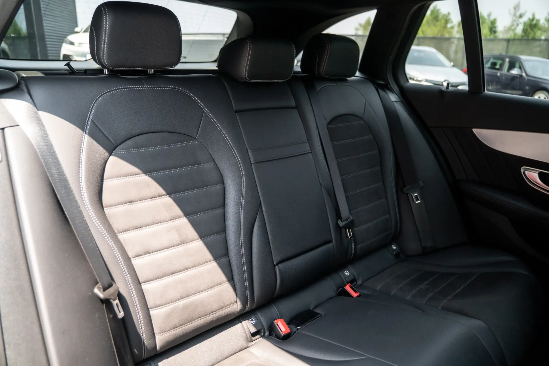 Mercedes-Benz C 300 de T 9G-TRONIC AMG Line 27