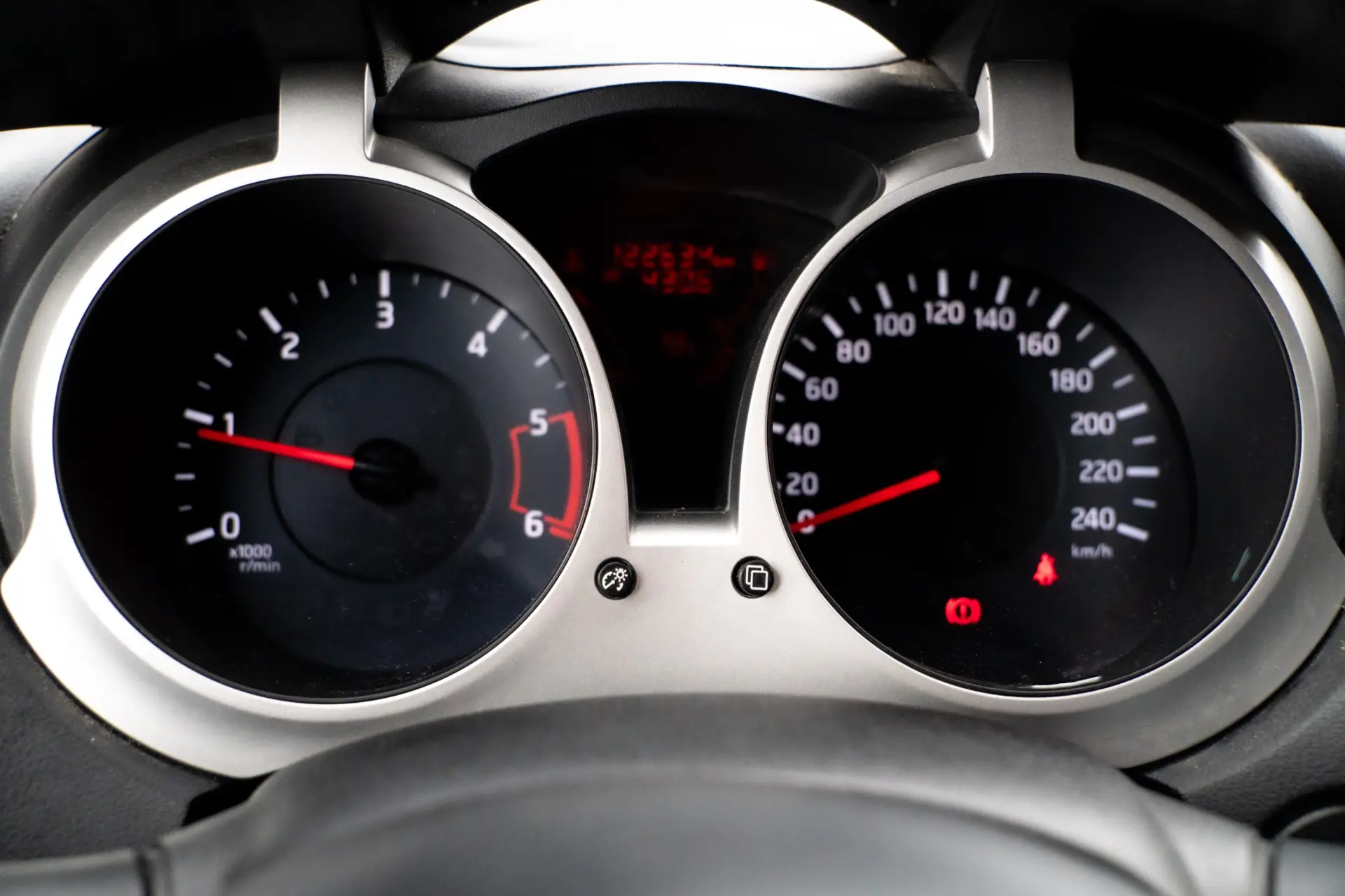 Nissan Juke 1.5 dCi N-Connecta 12