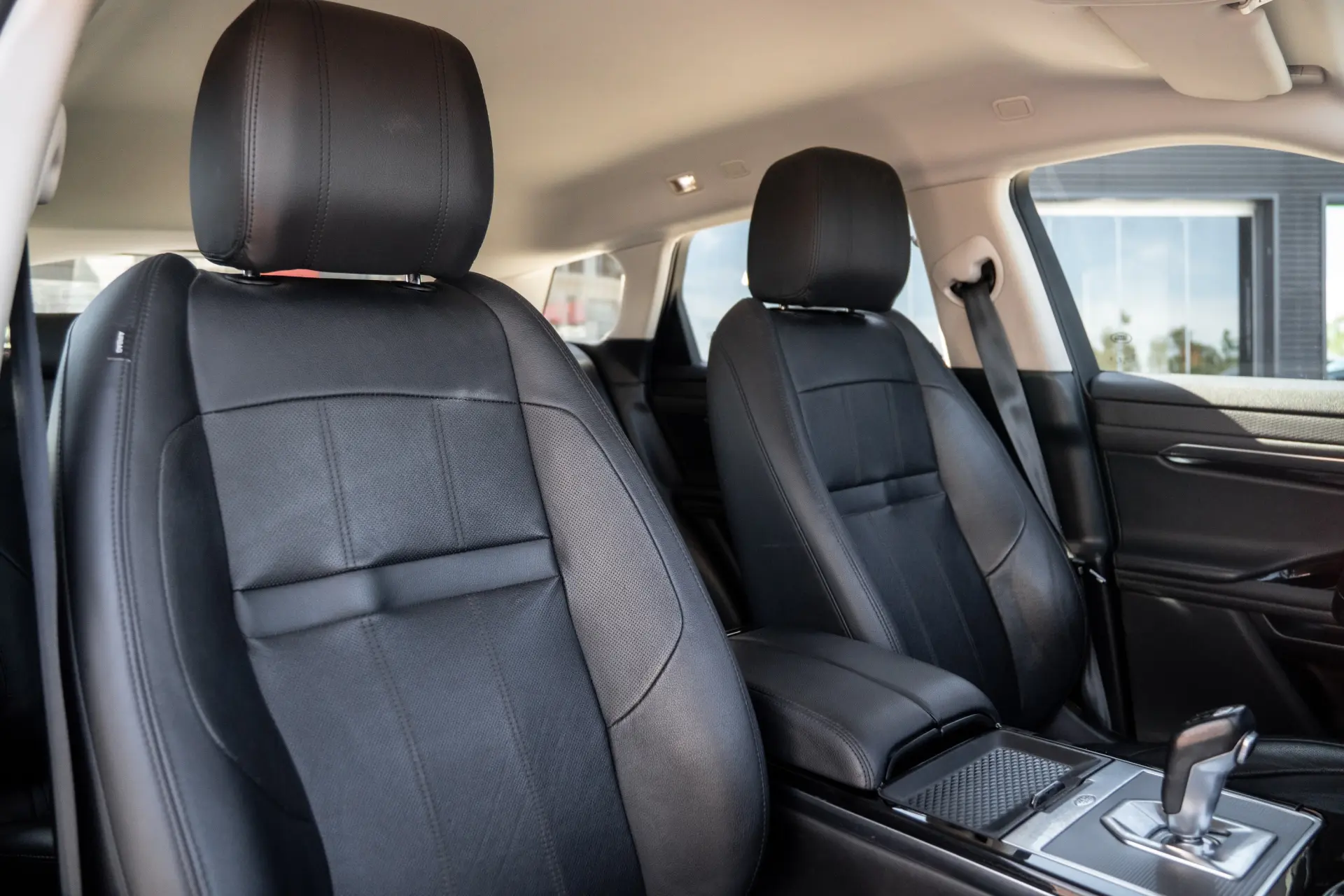 Land Rover Range Rover Evoque D150 S 28