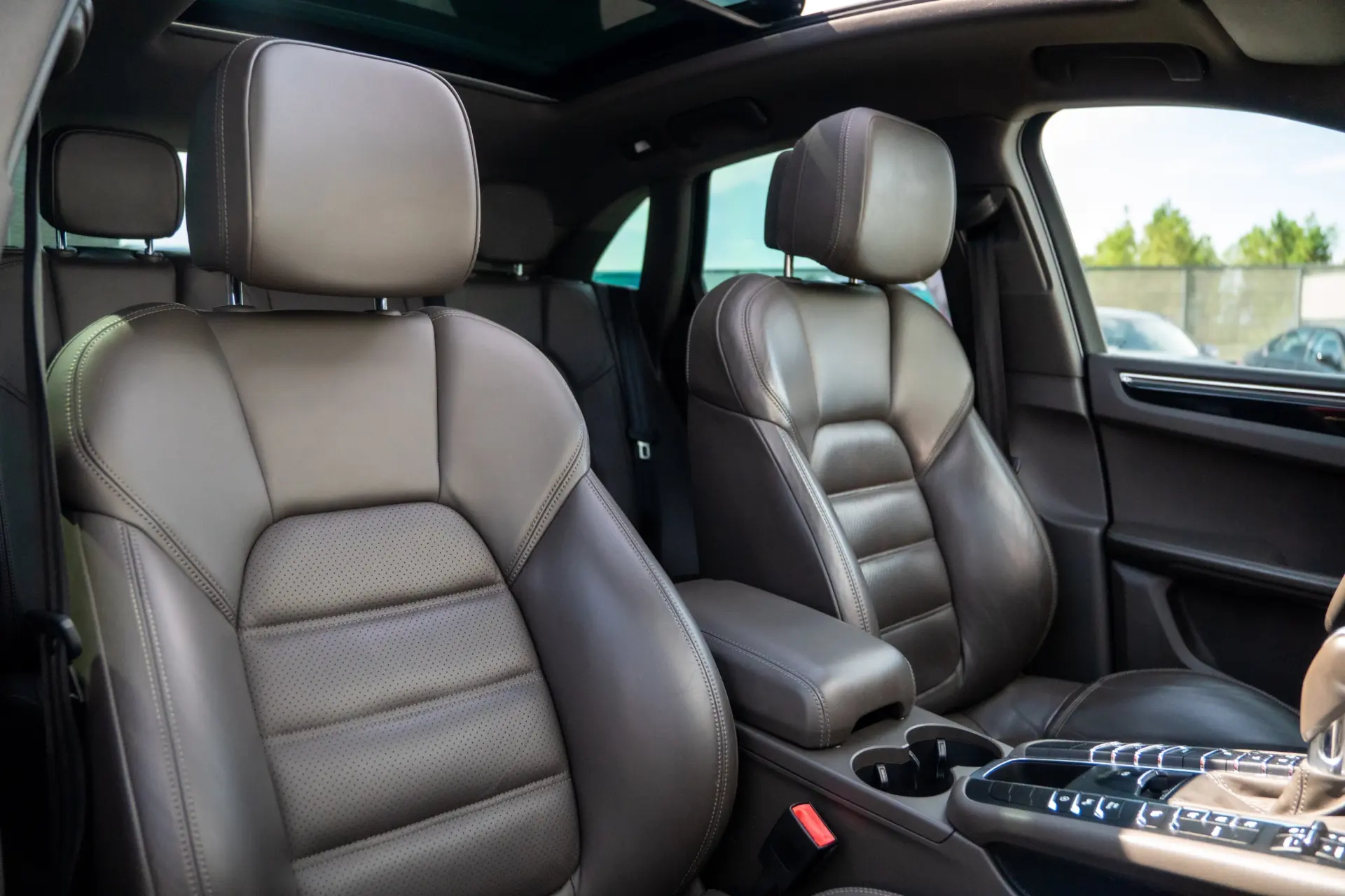Porsche Macan S 18
