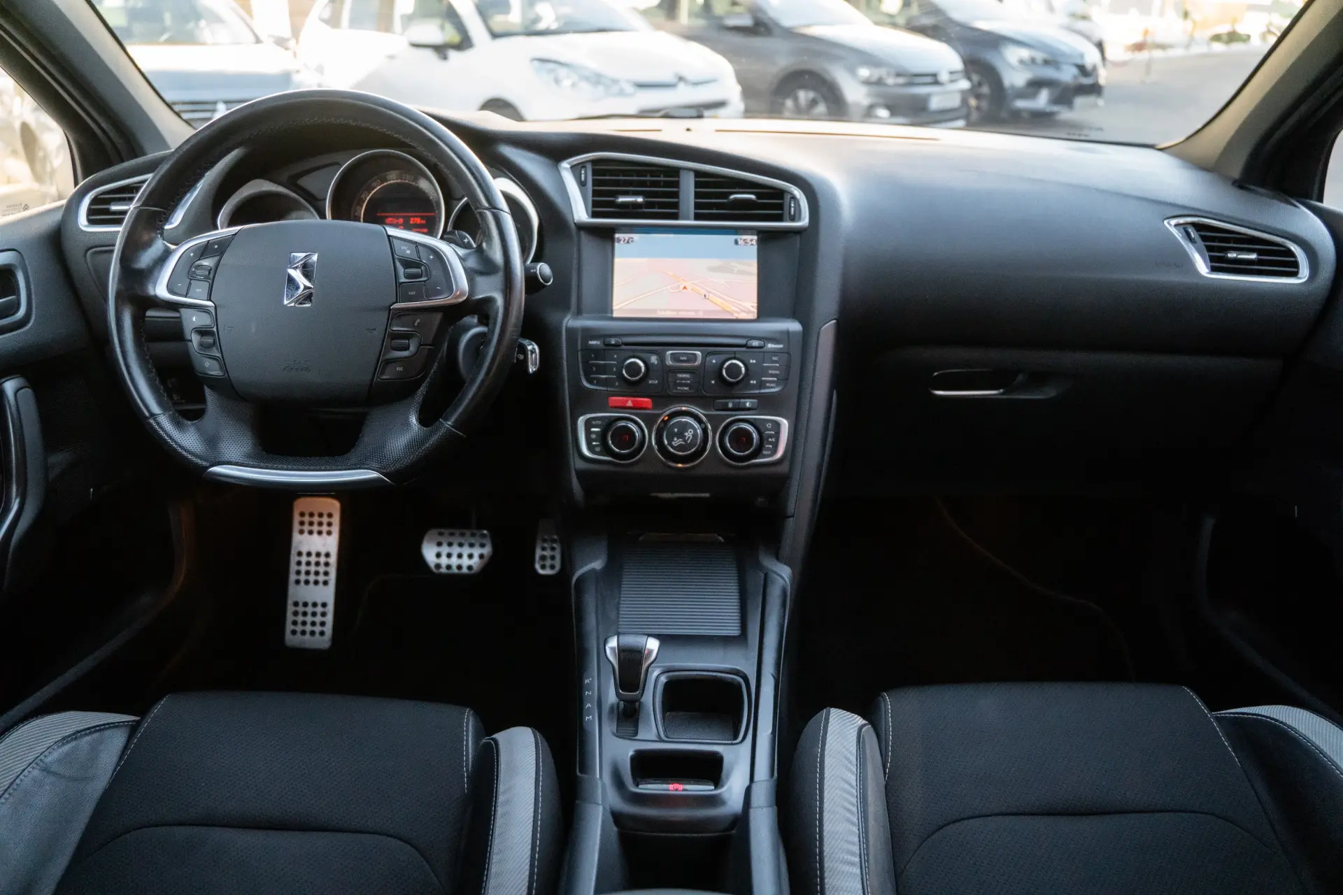 Citroen DS4 1.6 e-HDi So Chic CMP6 5