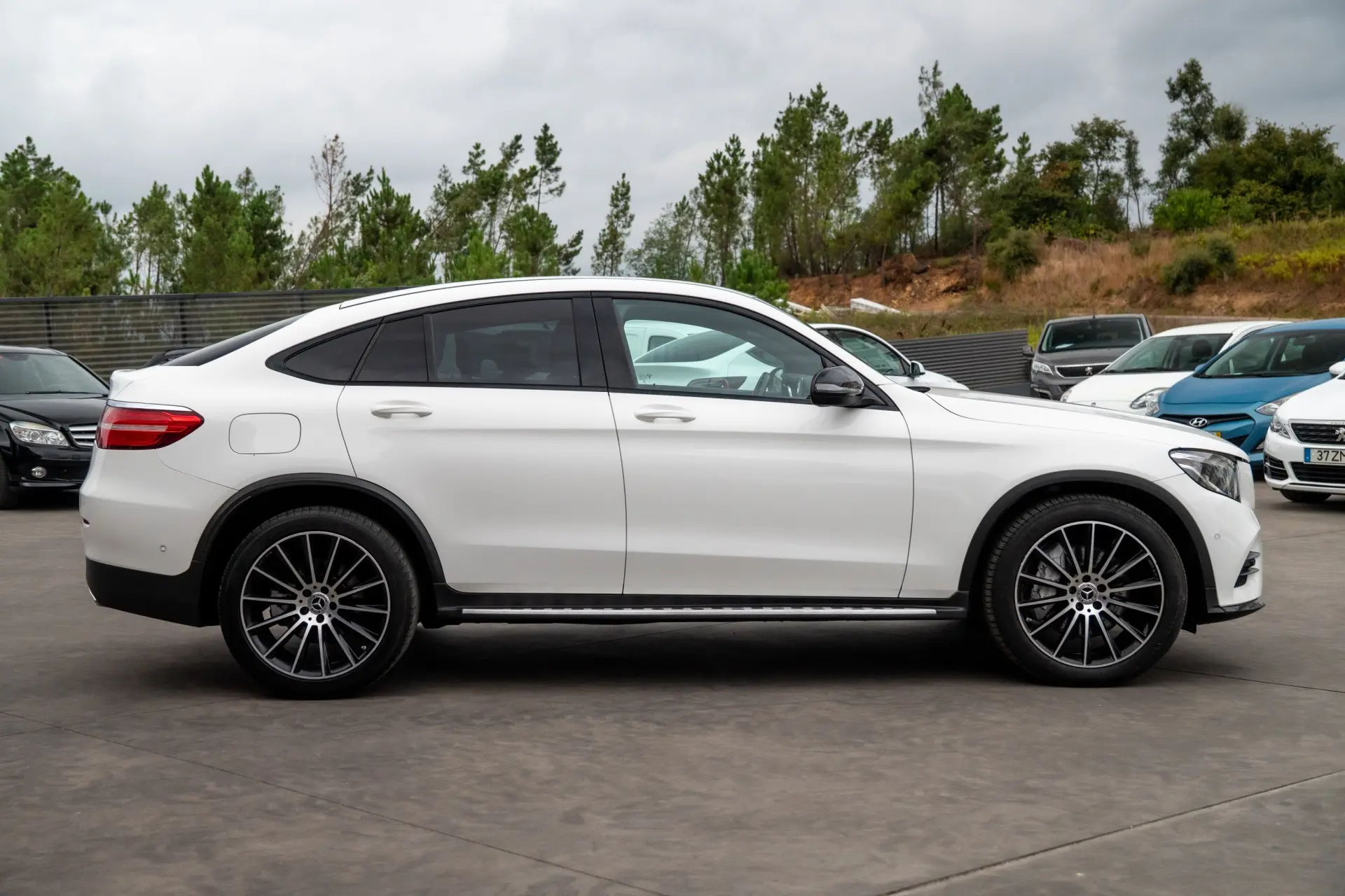 Mercedes-Benz GLC 250 d Coupé AMG Line 4-Matic 6