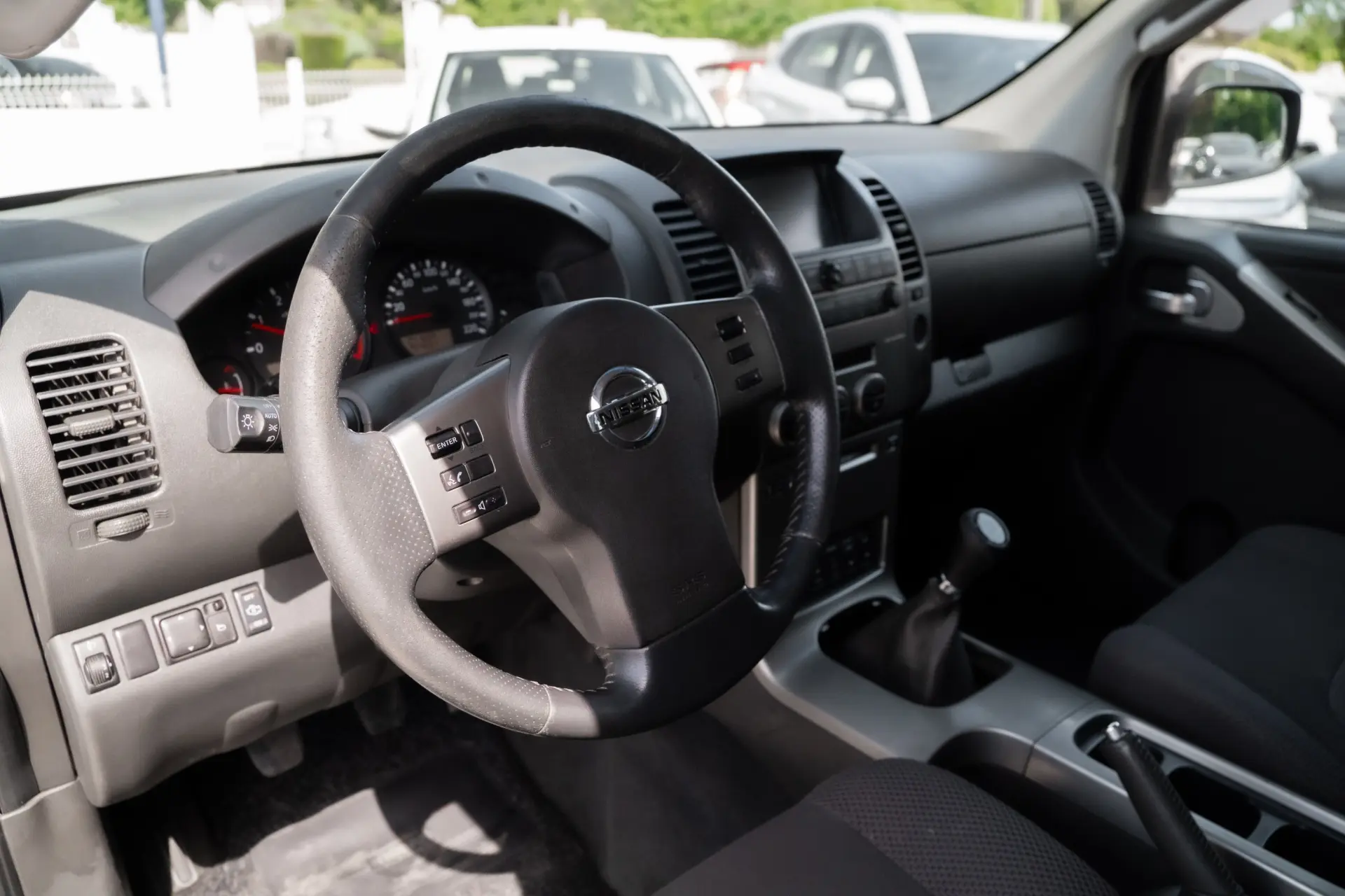 Nissan Navara 2.5 dCi CD Pilot Hi-Tech 2