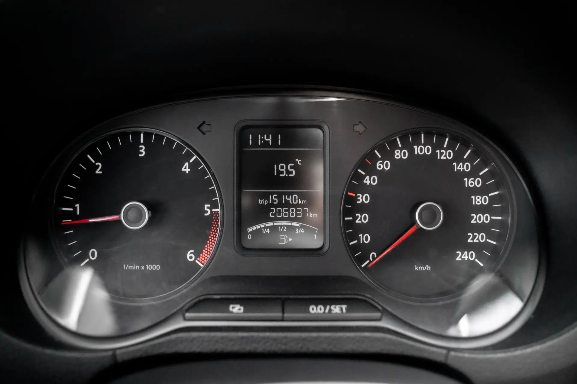 Volkswagen Polo 1.6 TDI Confortline 15