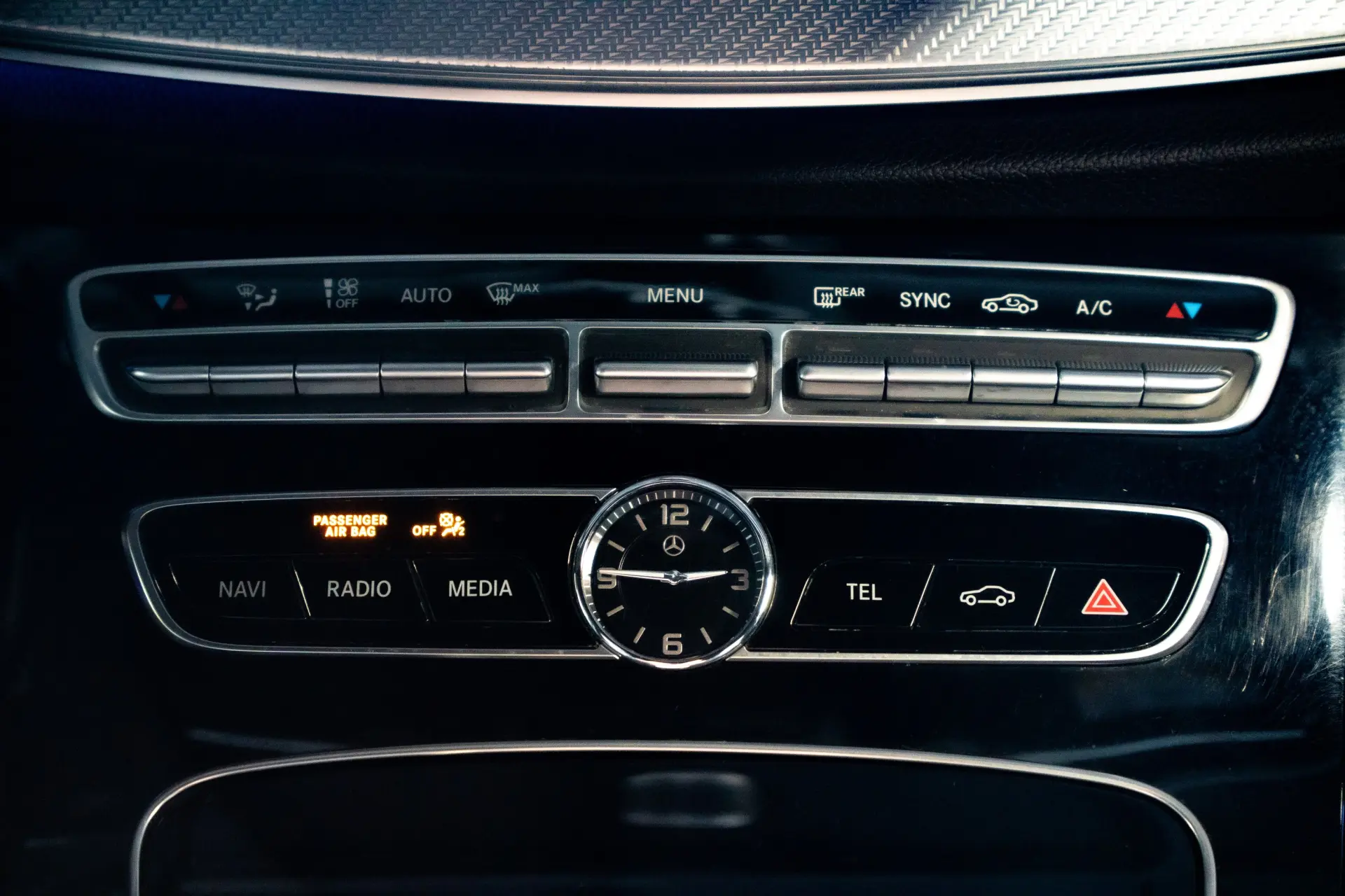Mercedes-Benz E 220 d Avantgarde+ 21