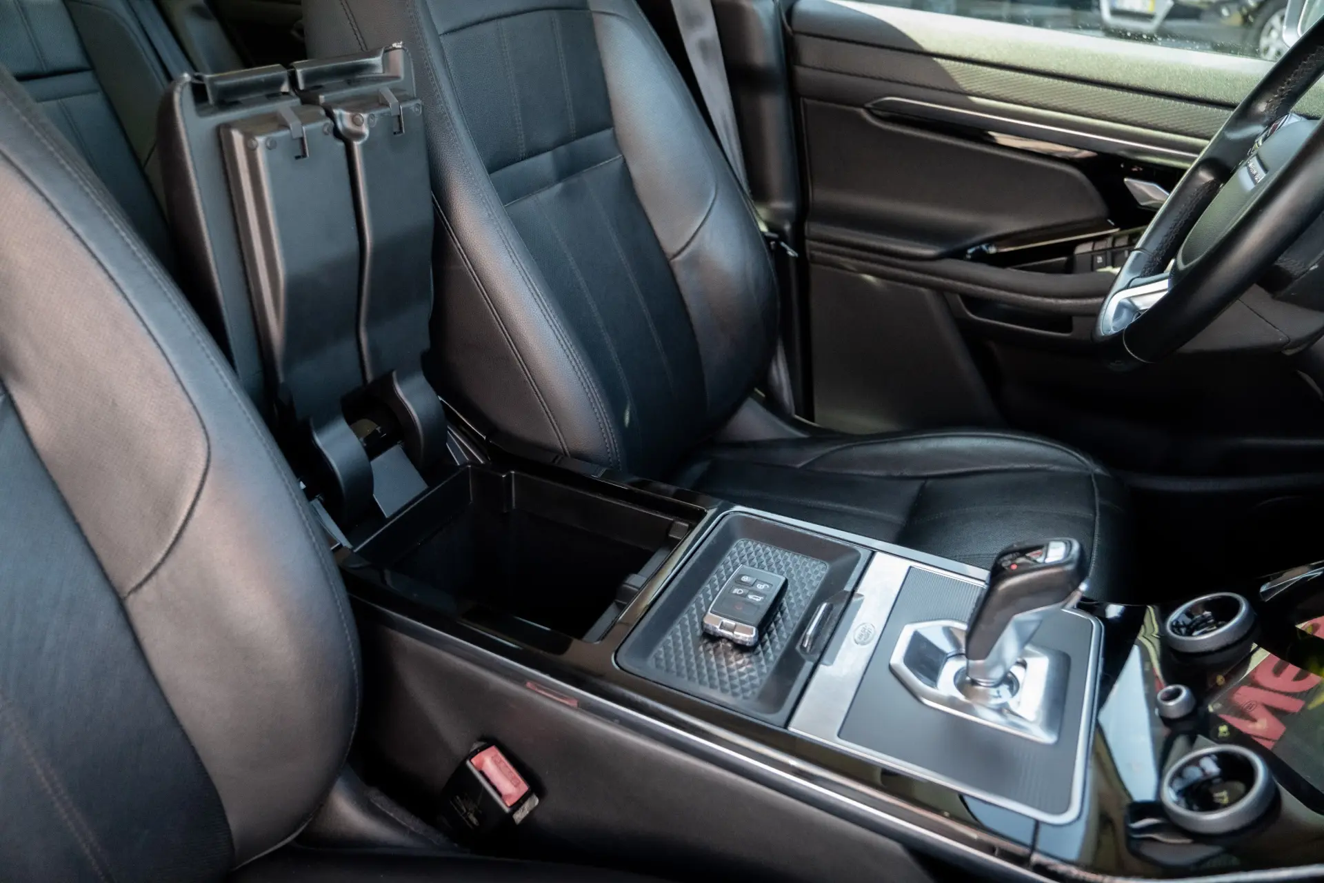 Land Rover Range Rover Evoque D150 S 32