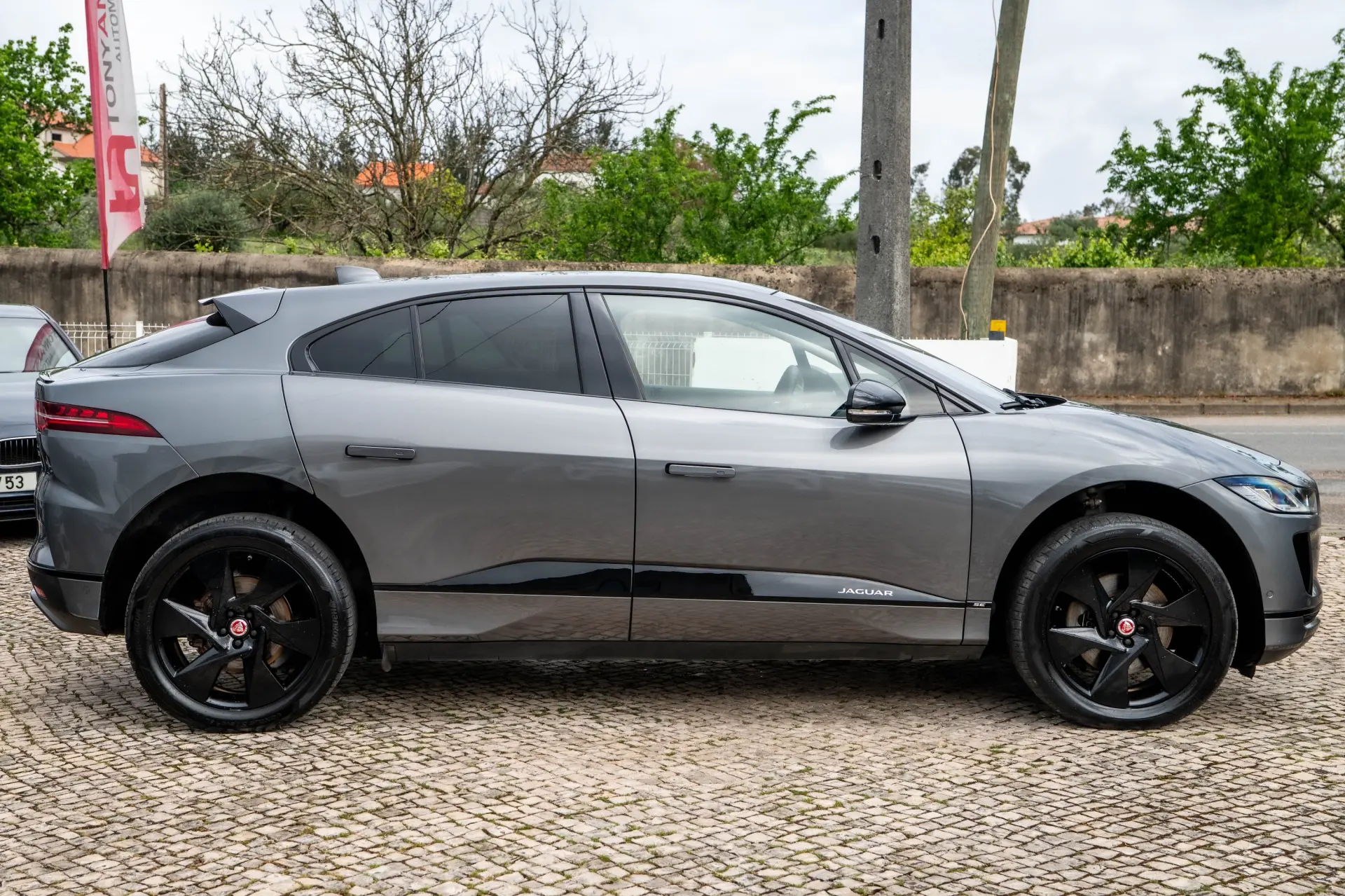 Jaguar I-Pace EV400 AWD SE 9