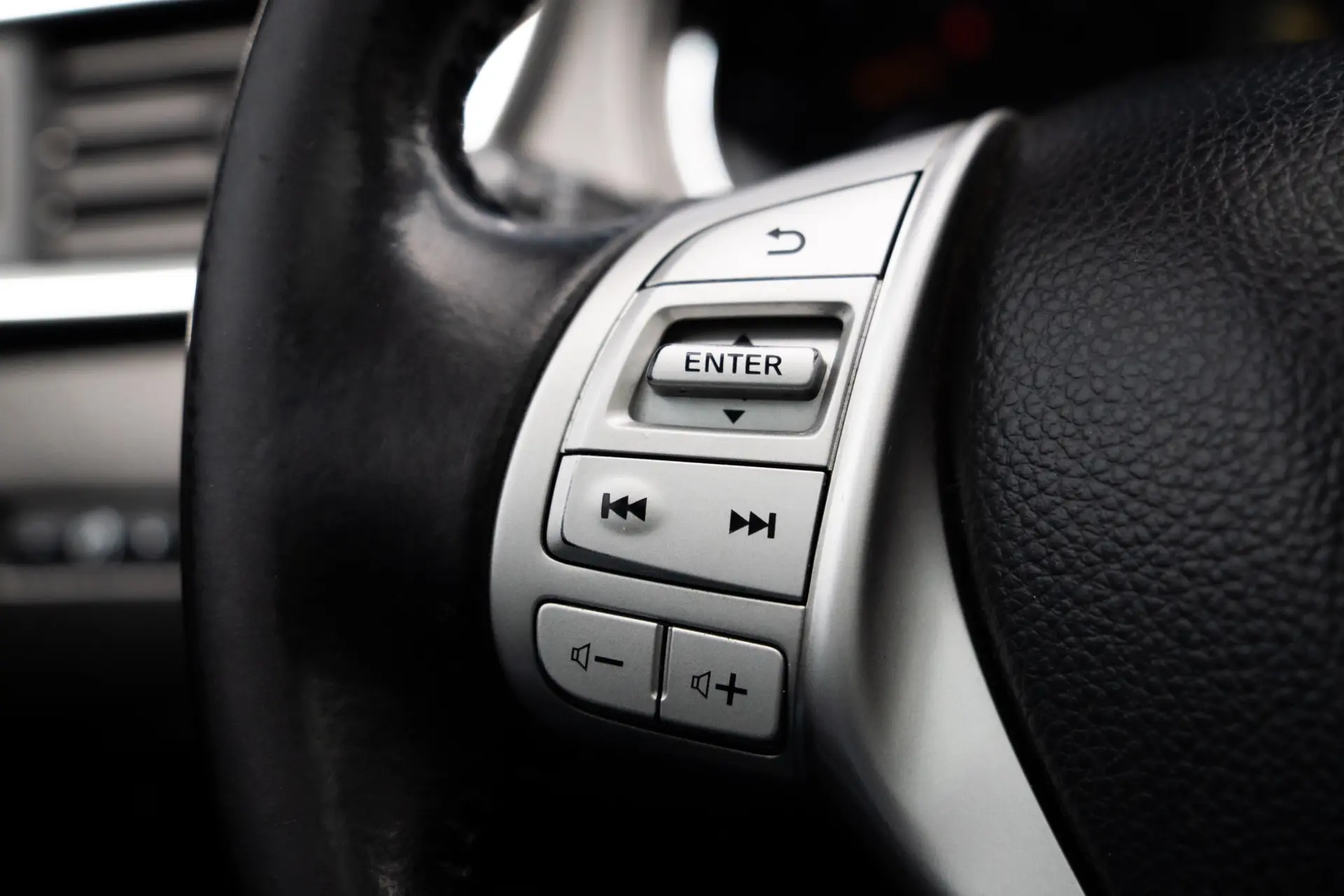 Nissan Qashqai 1.5 dCi N-Connecta 9