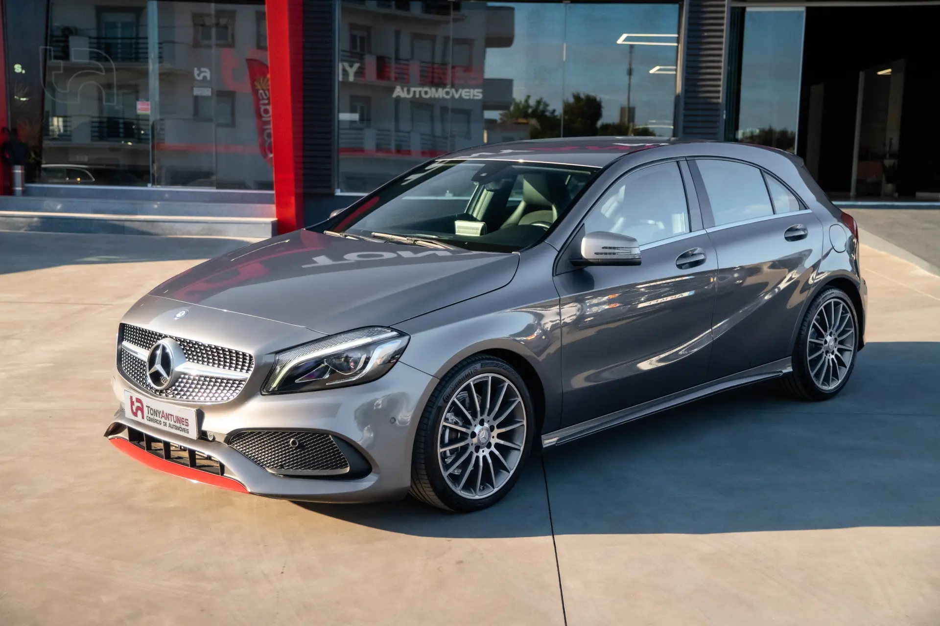 Mercedes-Benz A 180 d AMG Line 2