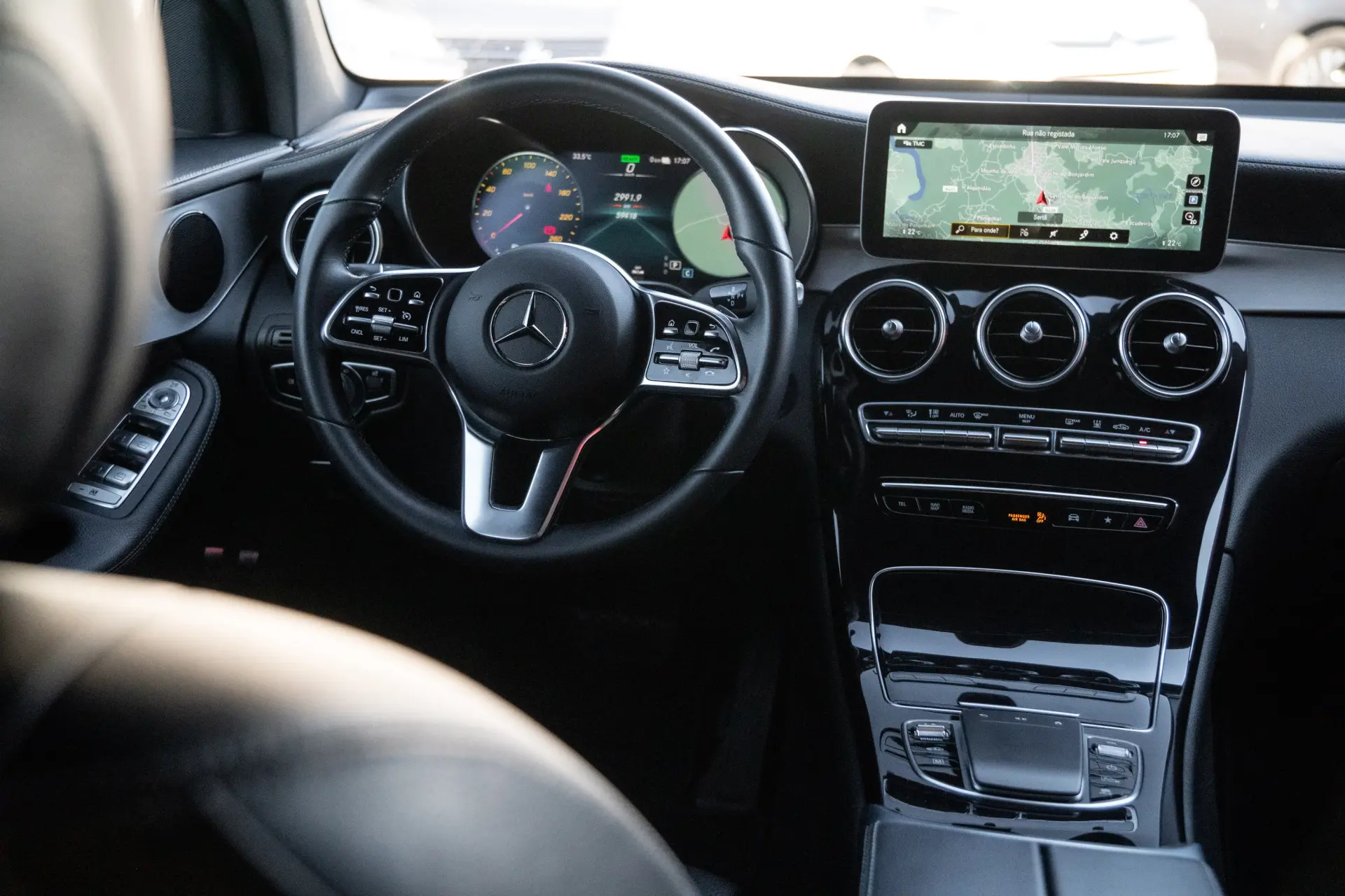 Mercedes-Benz GLC 300 e Coupé 4Matic 34