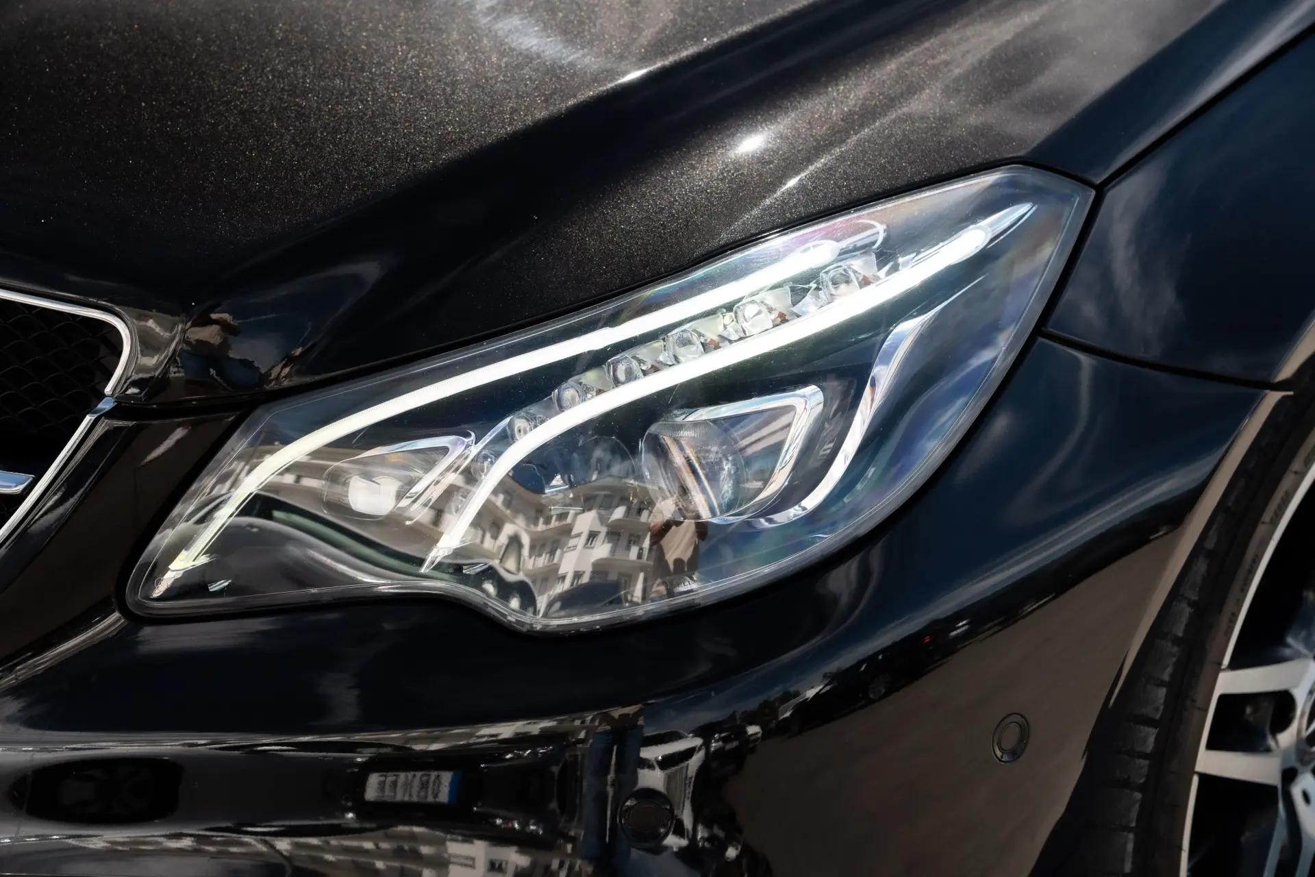 Mercedes-Benz E 220 CDI Elegance BE Auto. 12
