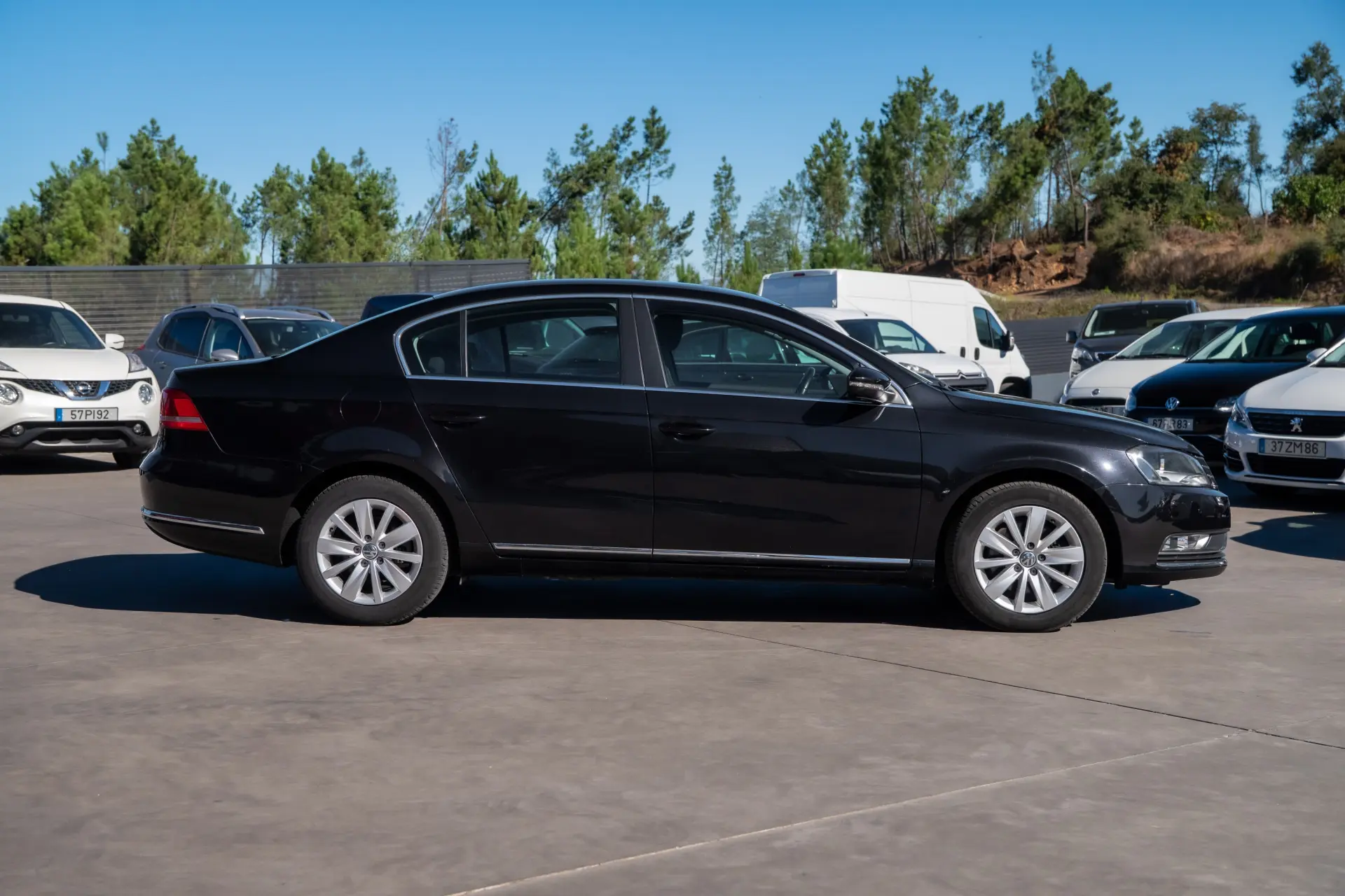 Volkswagen Passat 1.6 TDI Confortline 9
