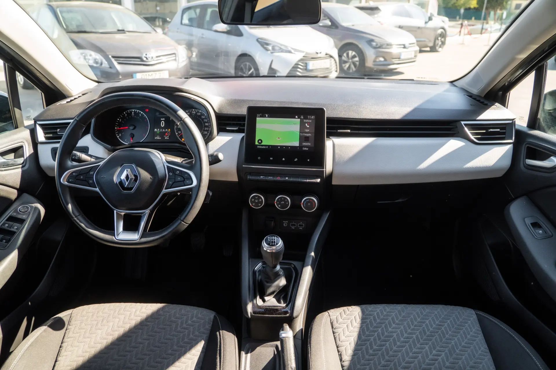 Renault Clio 1.0 TCe Intens 5