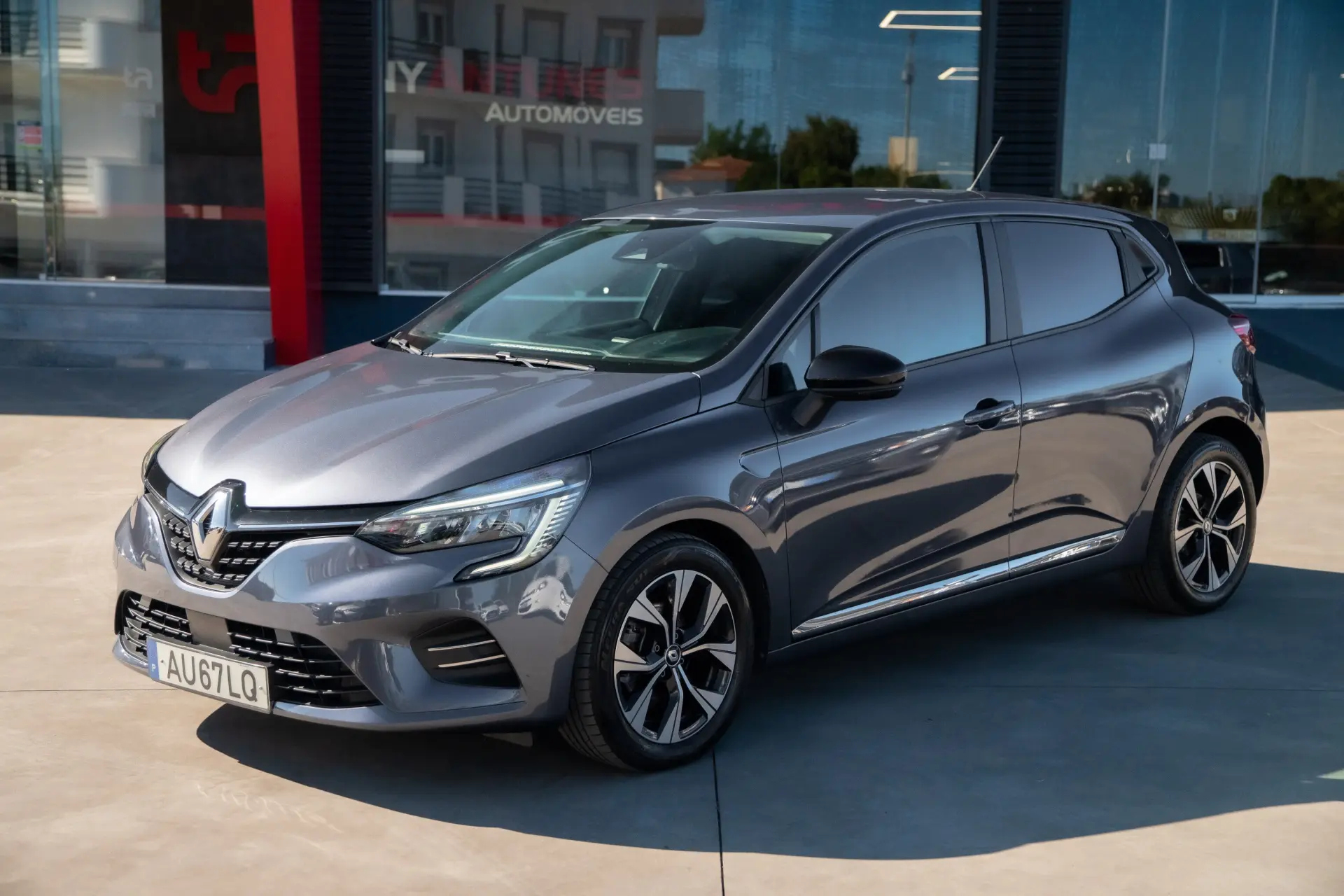 Renault Clio 1.0 TCe Intens 2