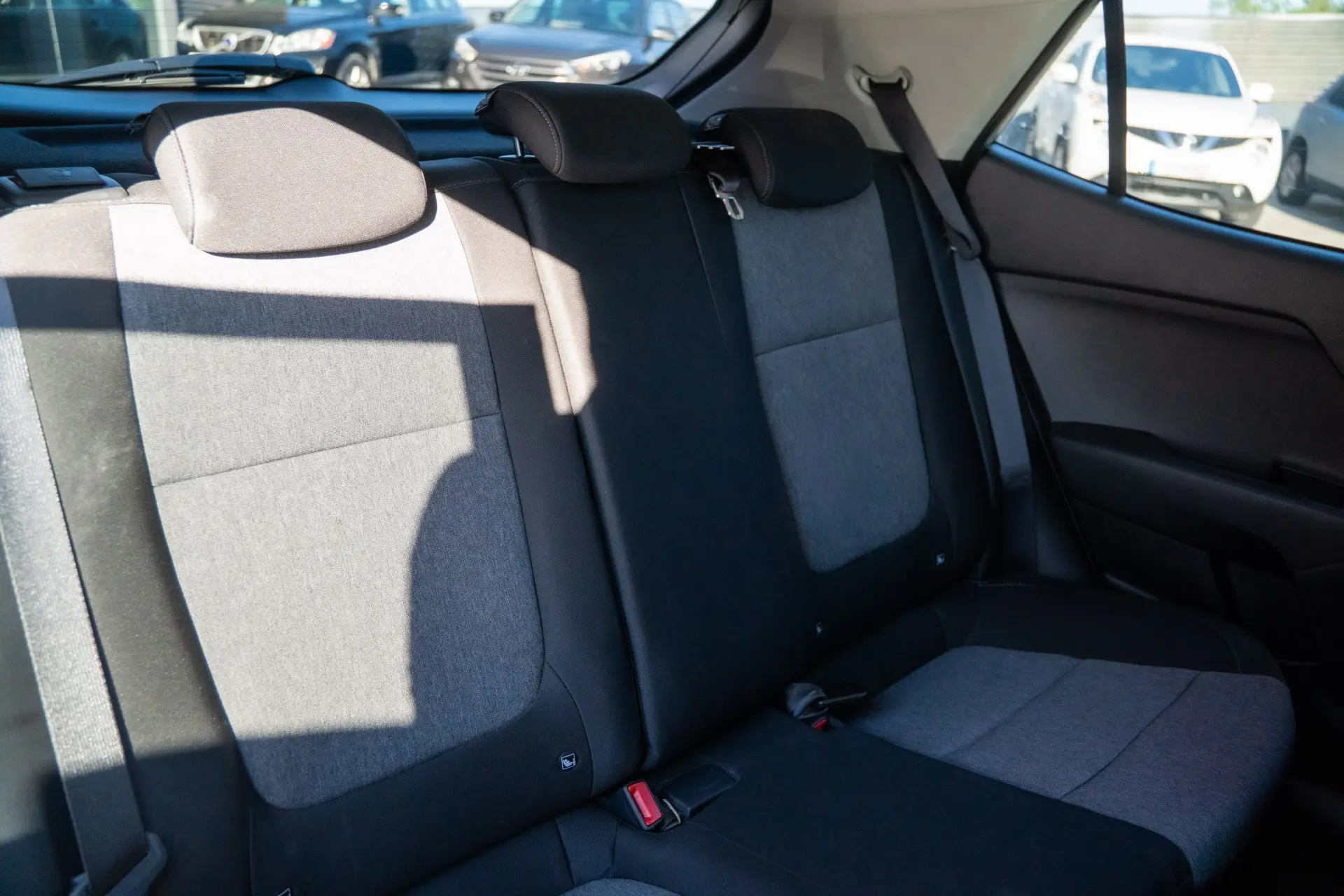Kia Stonic 1.0 T-GDi Tech 7DCT 28