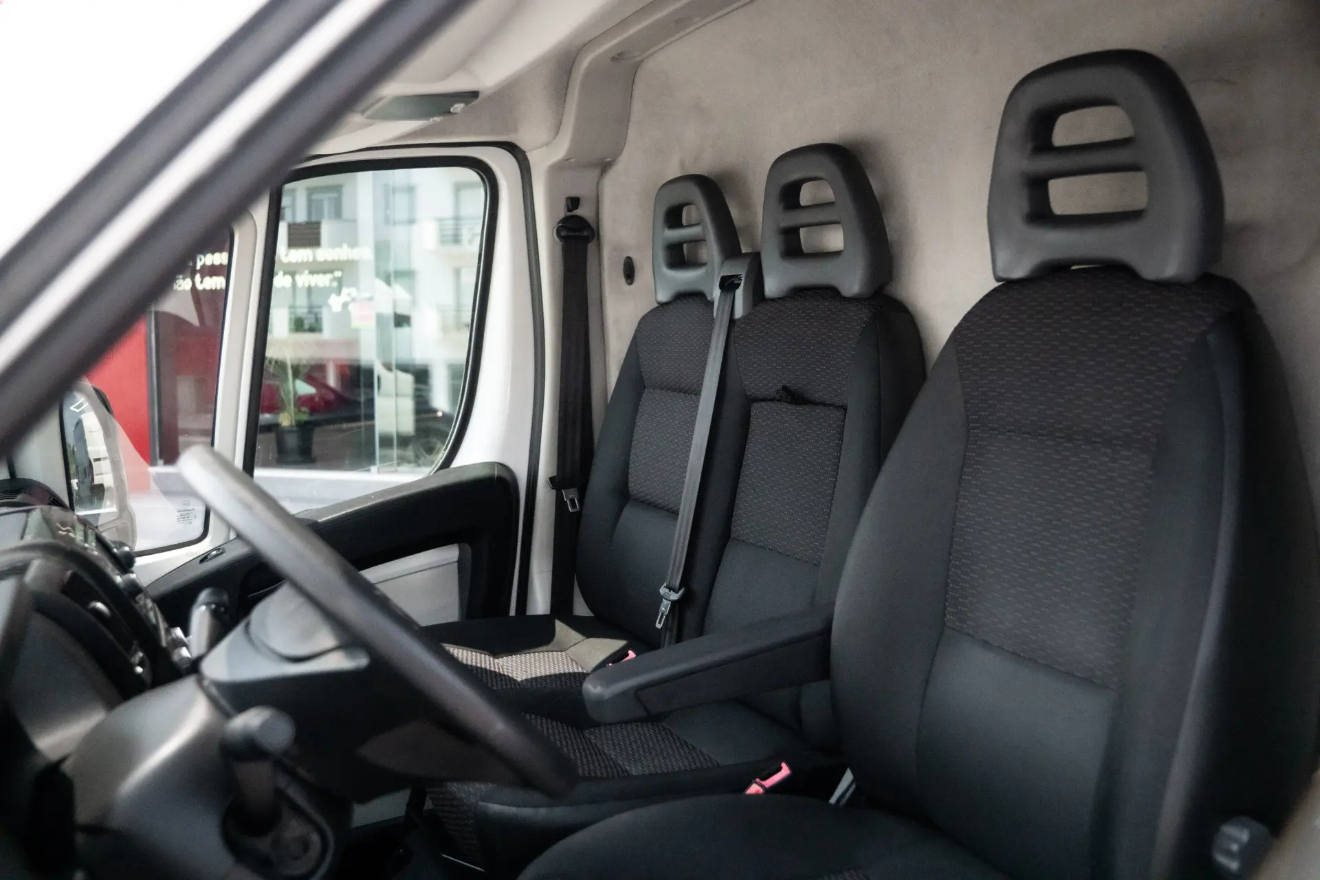 Citroen Jumper 2.0 BlueHDi 35 L2H2 21