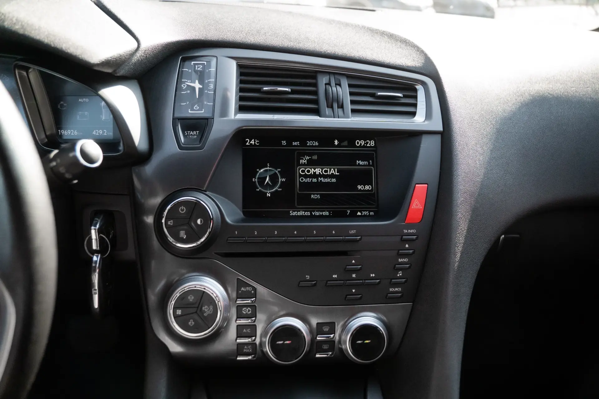 Citroen DS5 2.0 HDi Hy4 So Chic CMP6 102g 18