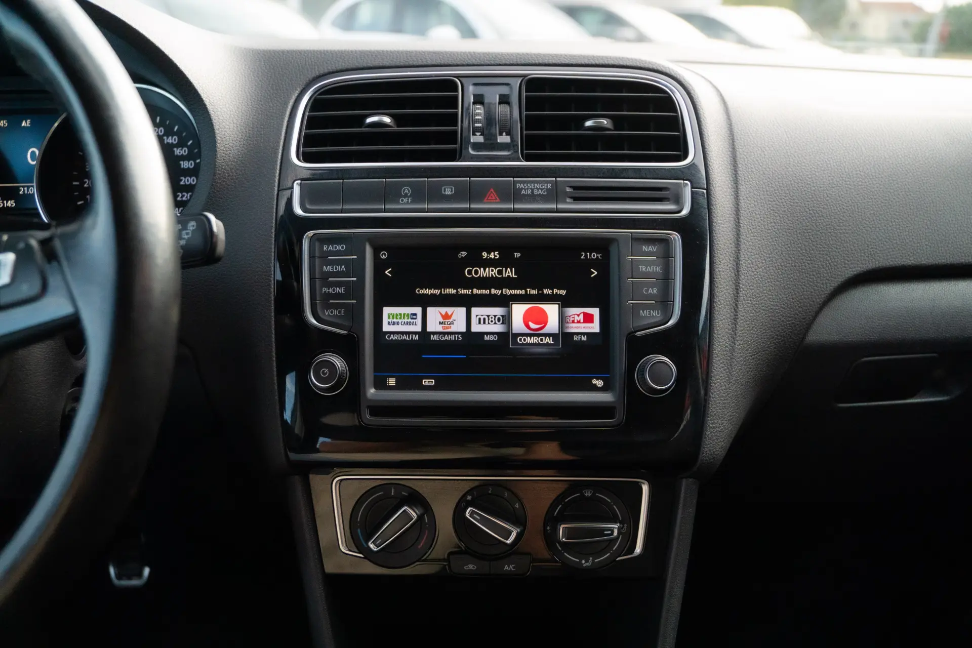 Volkswagen Polo 1.0 Confortline 17