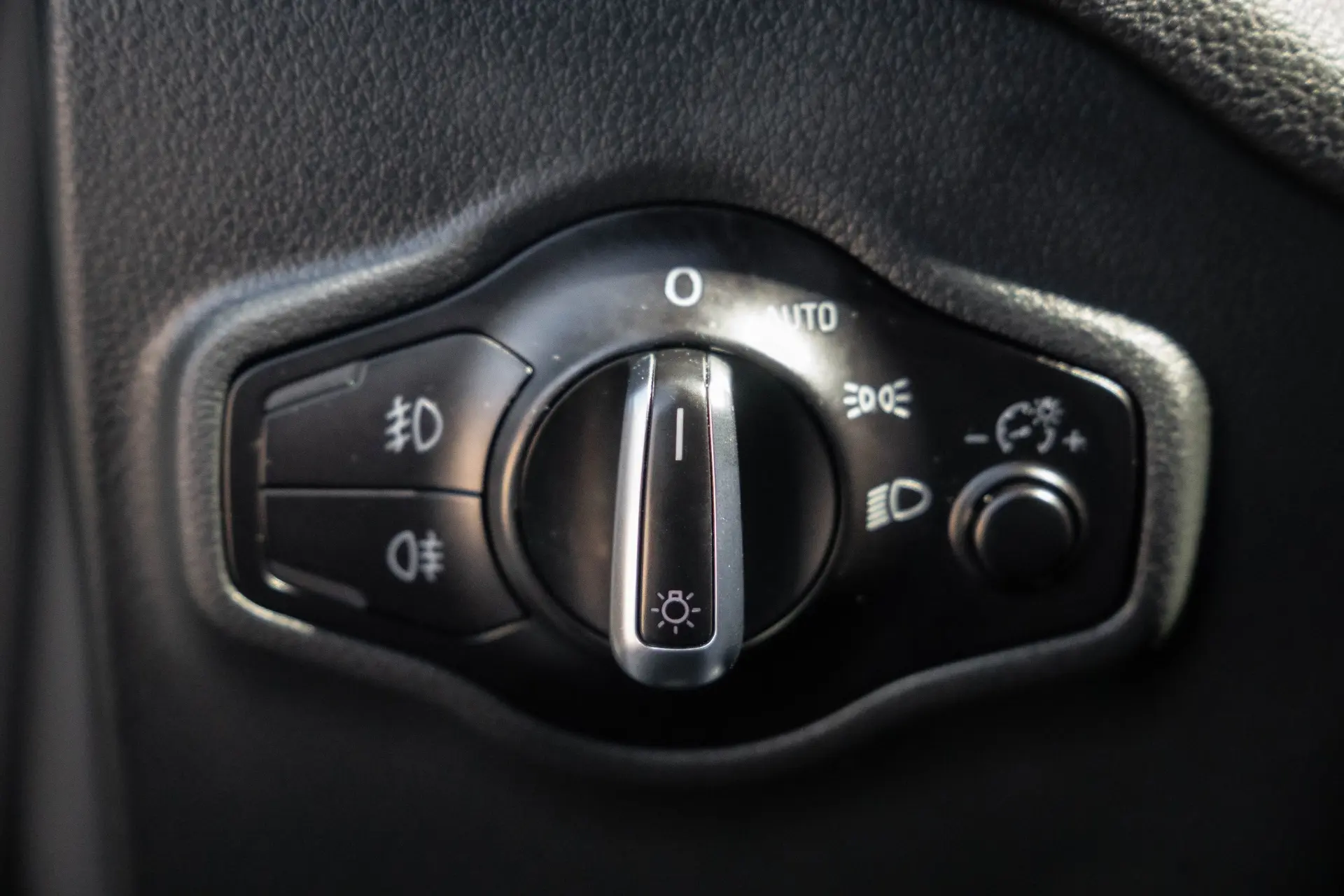 Audi Q5 40 TDI quattro S-line S-tronic 18