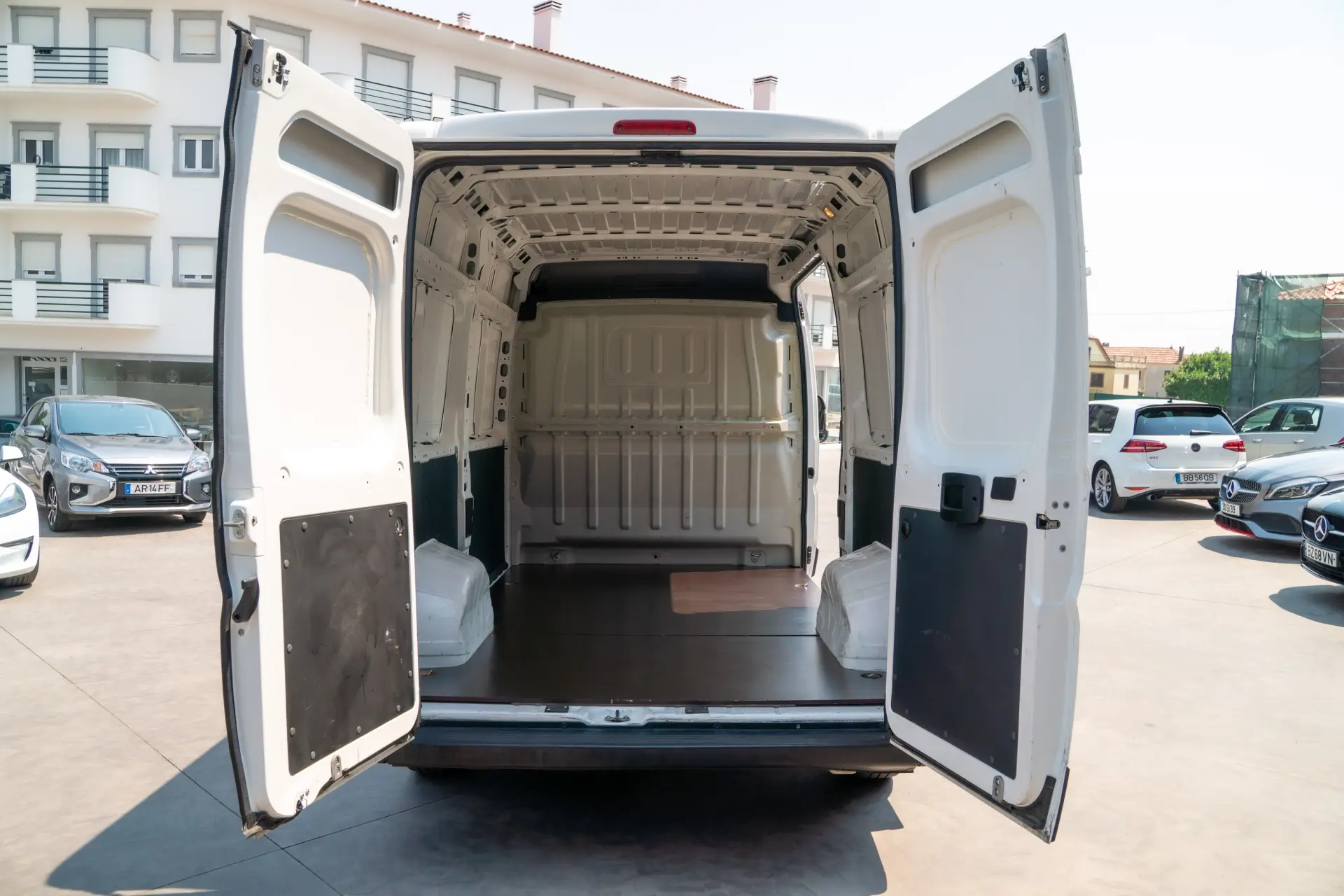 Citroen Jumper 2.0 BlueHDi 35 L2H2 11