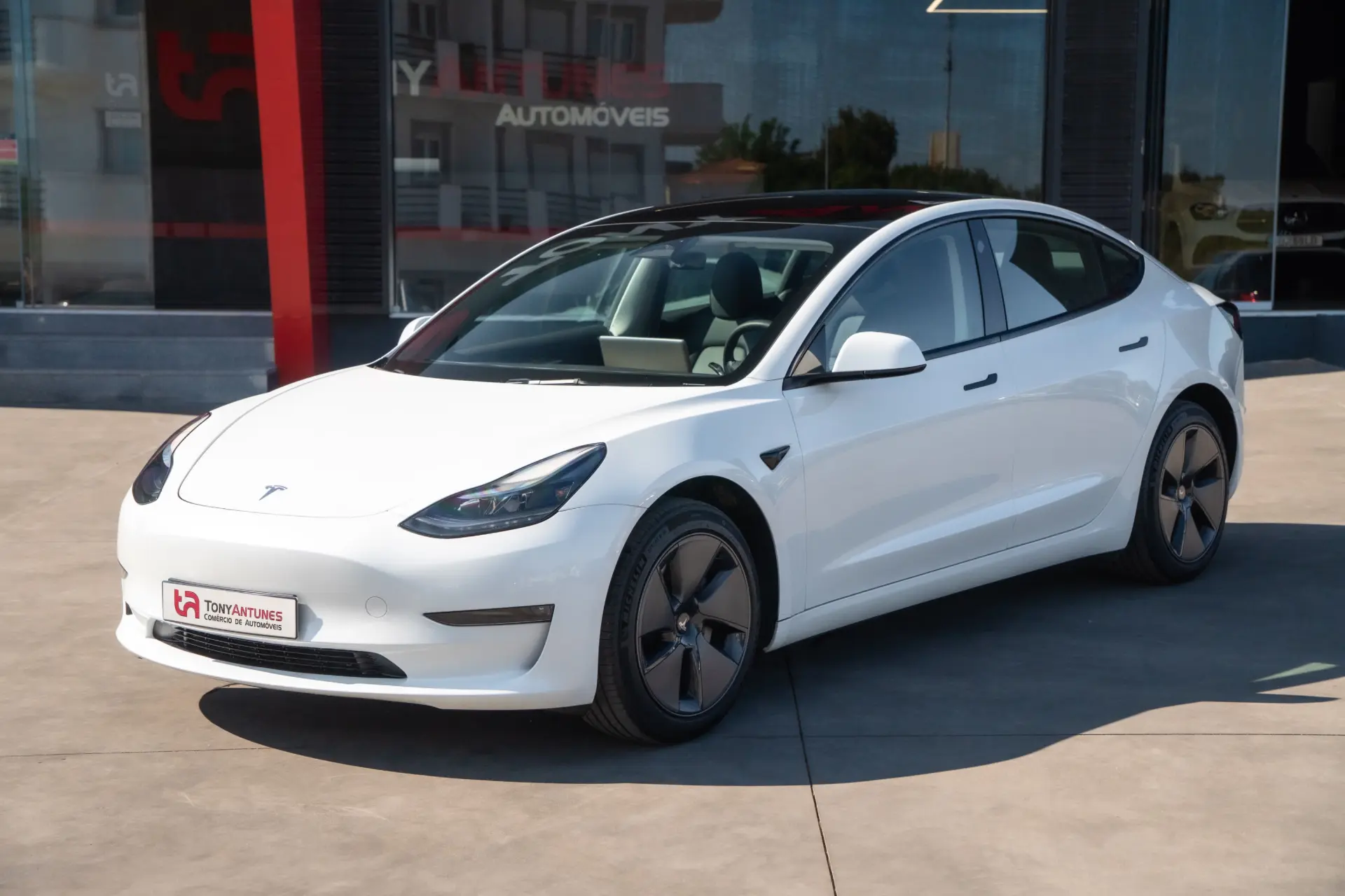 Tesla Model 3 Long Range RWD 2