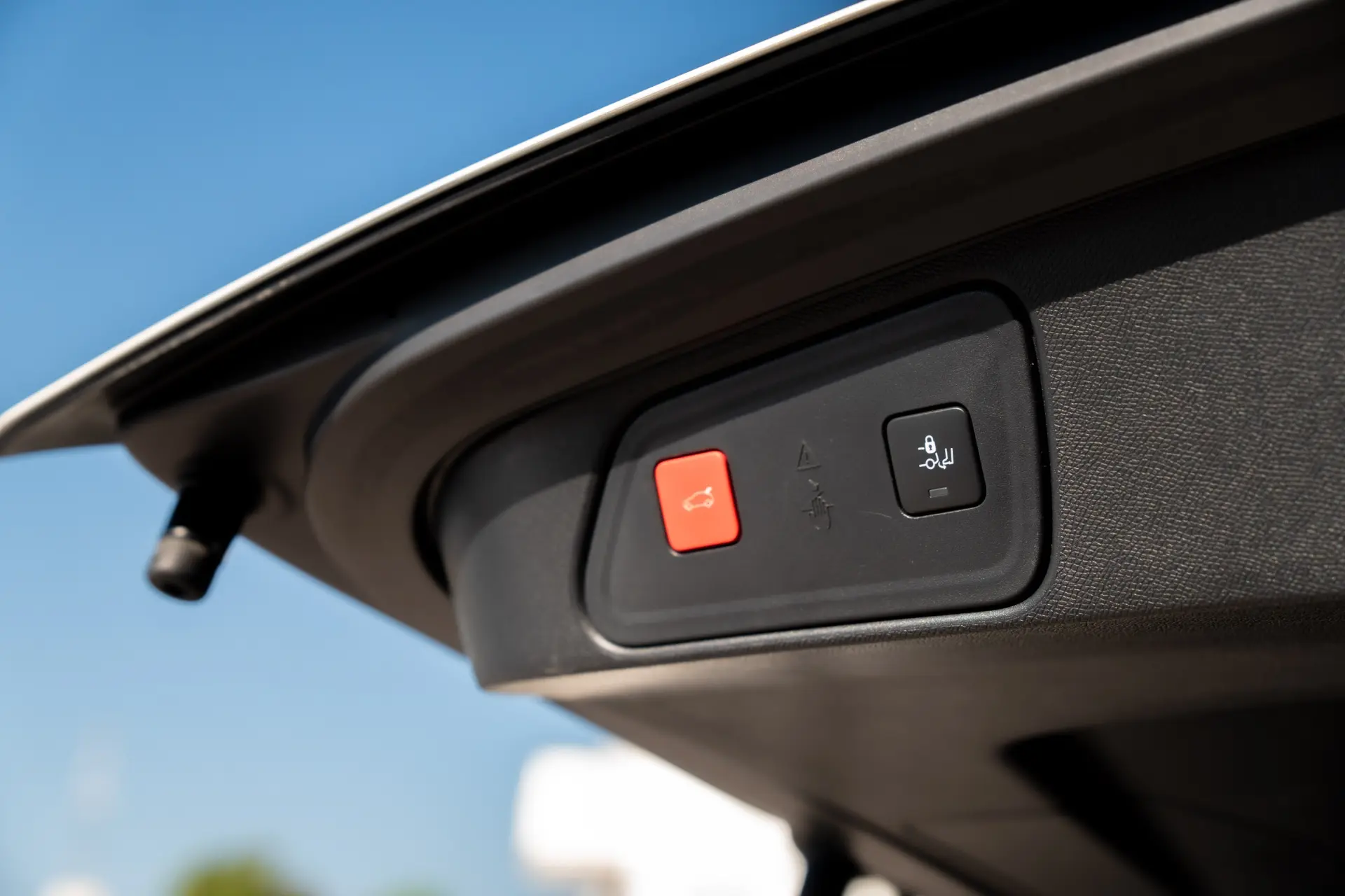 Peugeot 3008 1.6 Hybrid4 Allure Pack e-EAT8 16