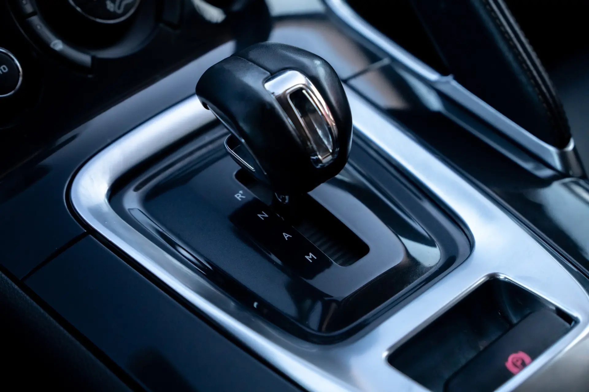 Peugeot 3008 2.0 HDi Hybrid4 23