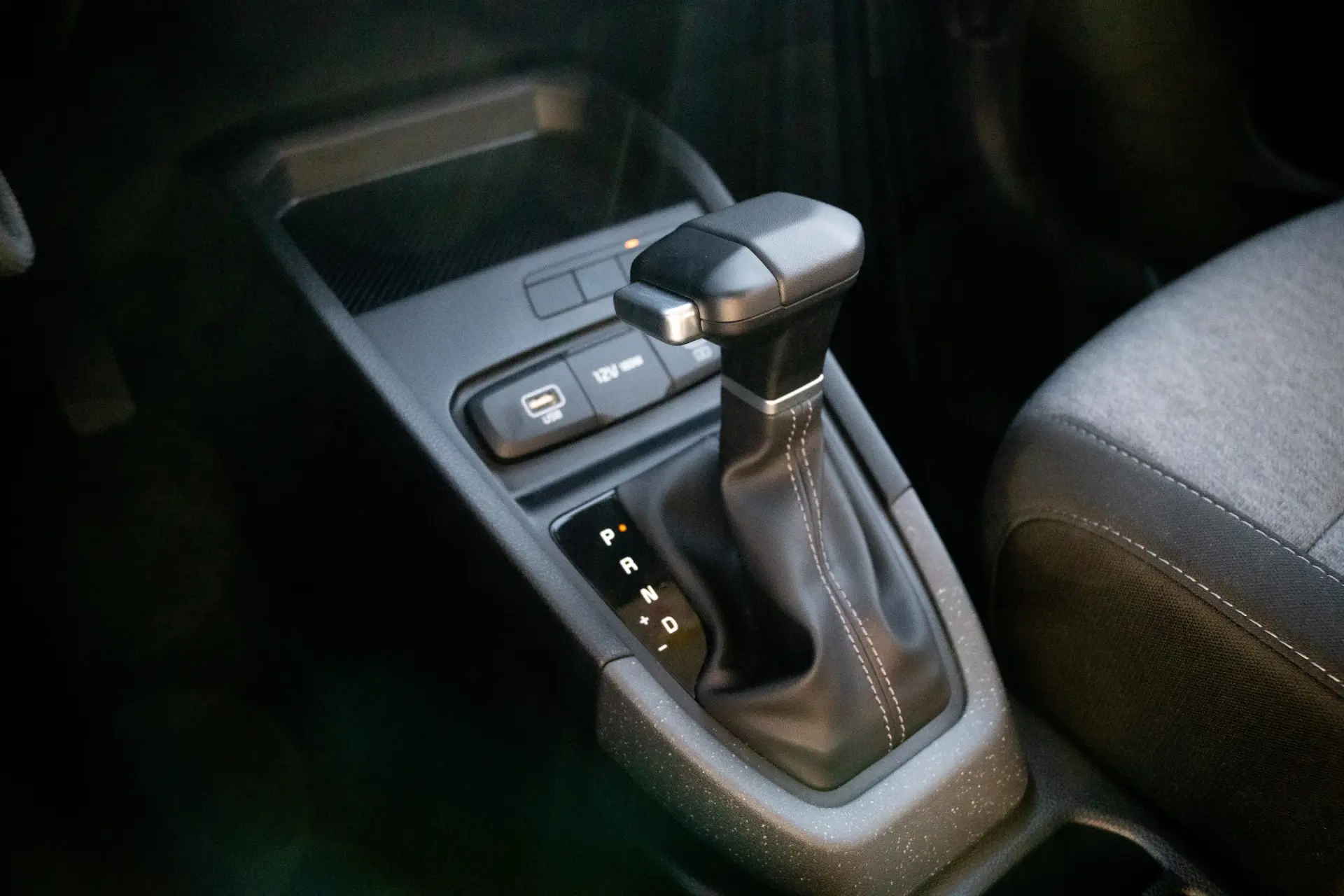 Kia Stonic 1.0 T-GDi Tech 7DCT 23