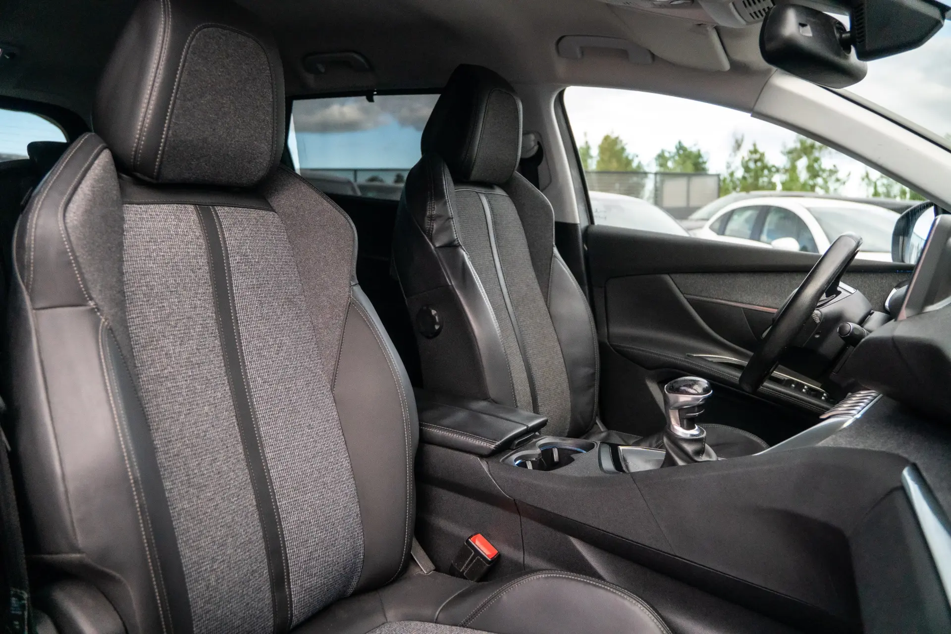 Peugeot 5008 1.6 BlueHDi Allure 27