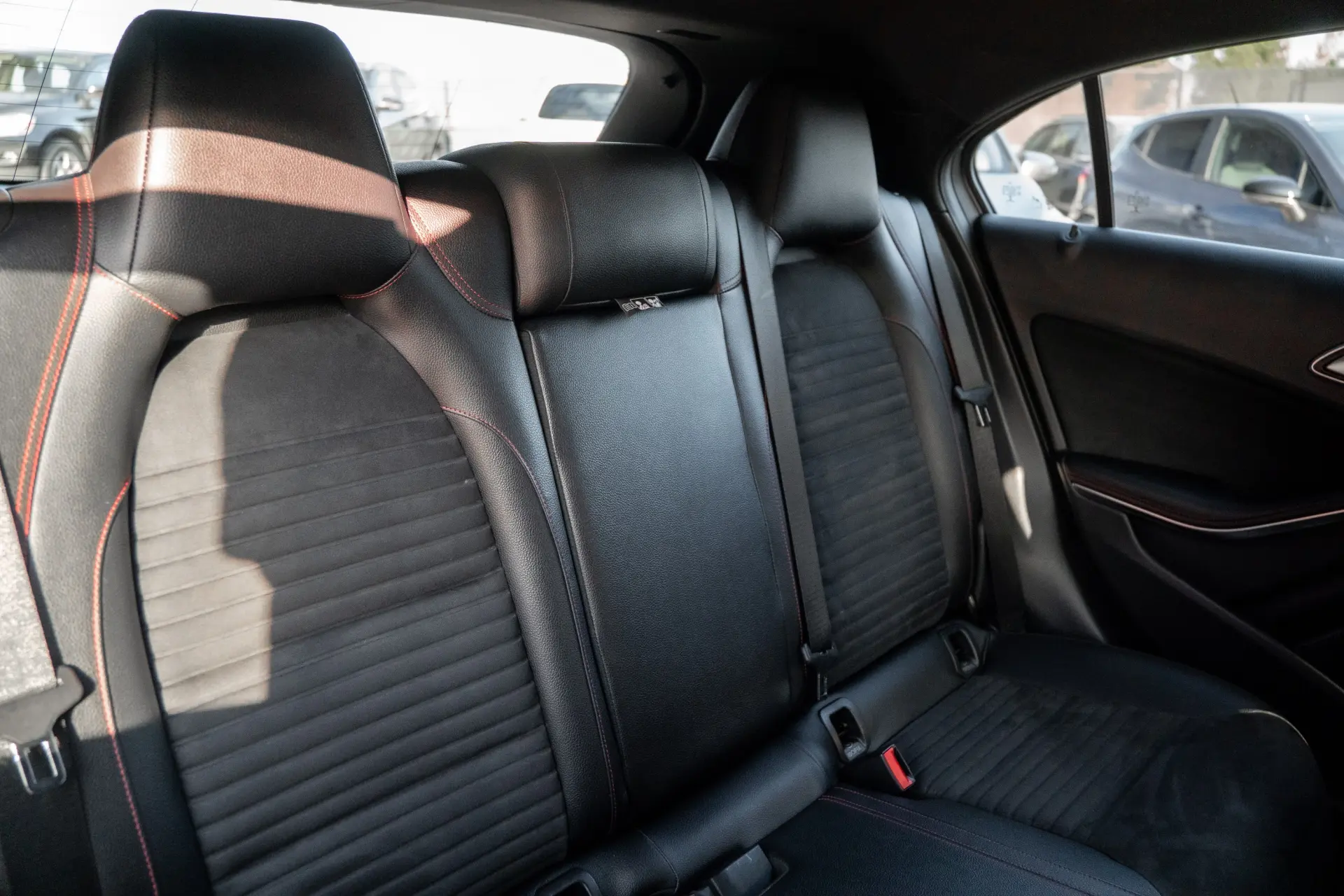 Mercedes-Benz A 180 d AMG Line 27