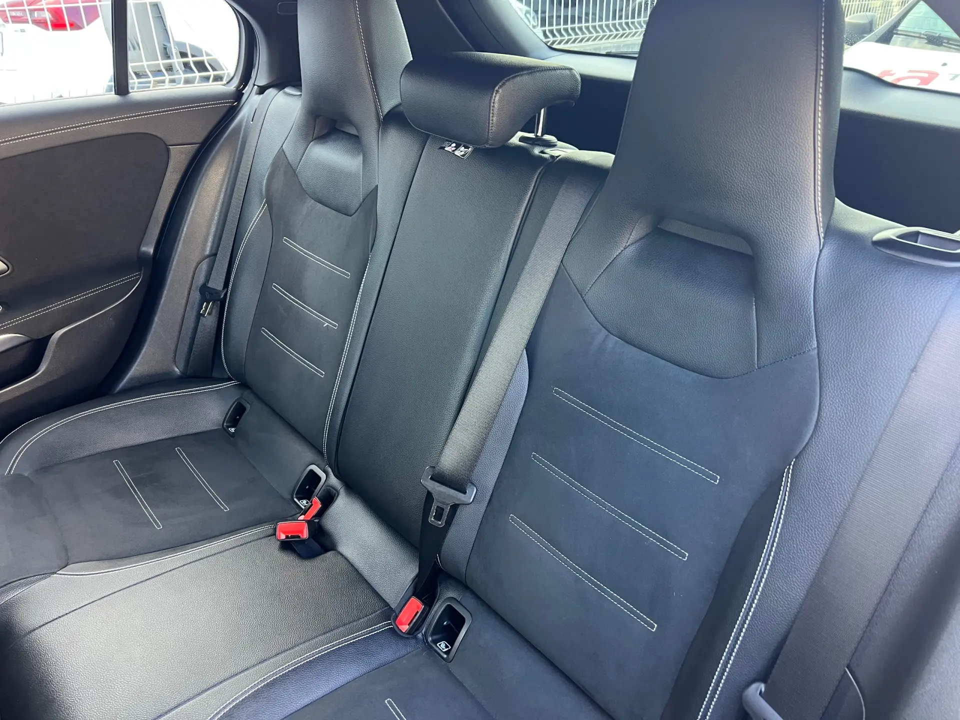 Mercedes-Benz A 250 e 8G-DCT Edition AMG Line 13